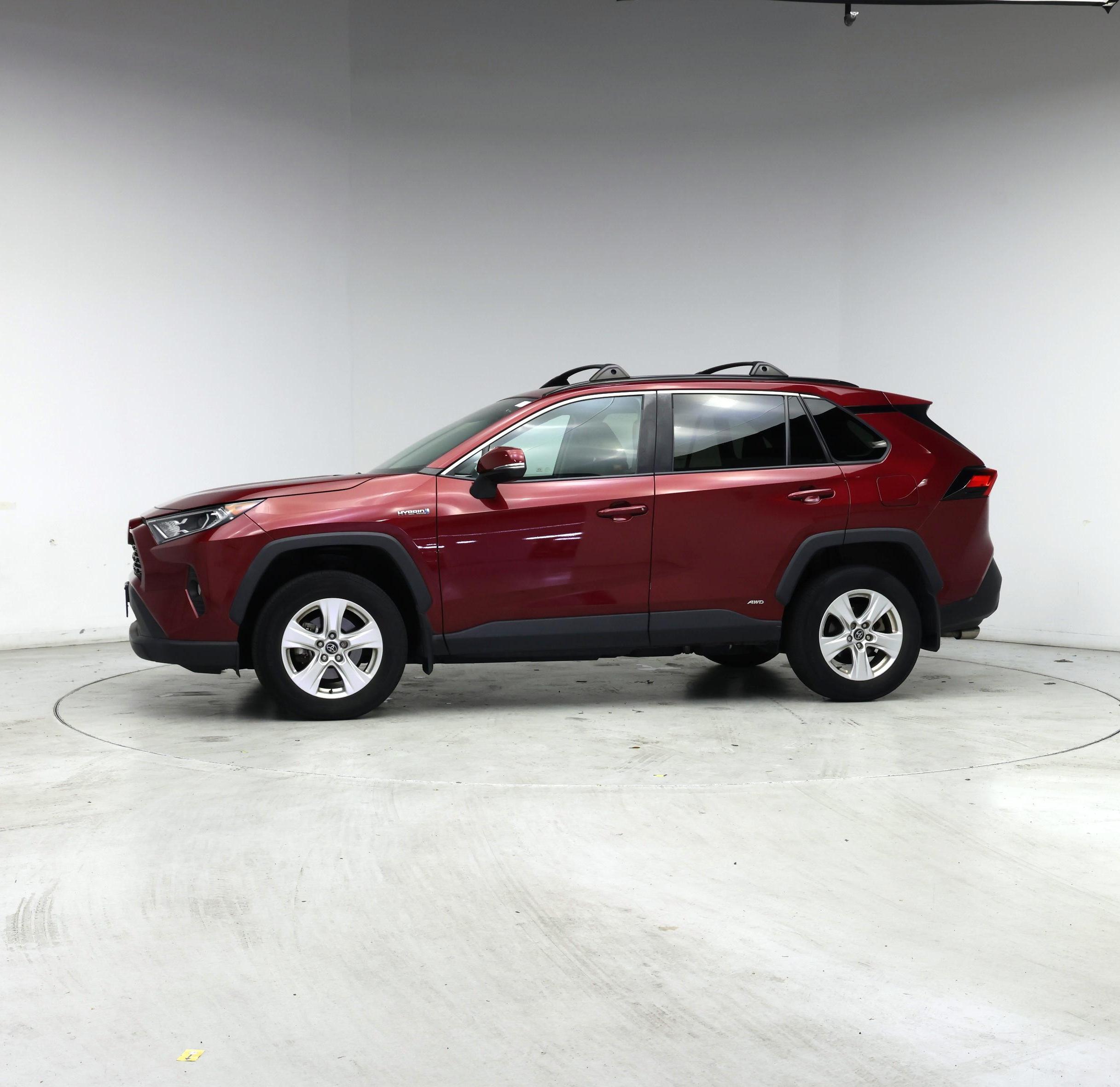 Thumbnail: 2020 Toyota RAV4 - 3