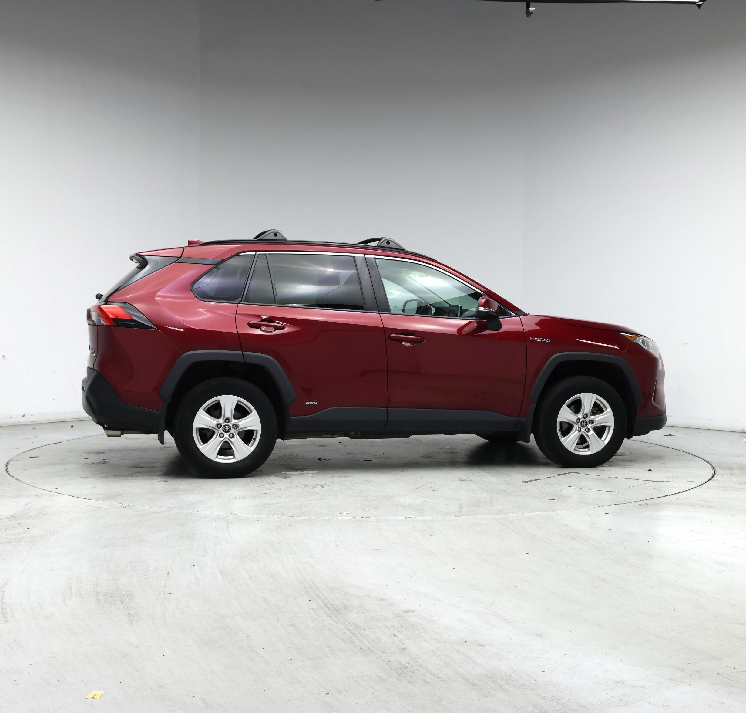 Thumbnail: 2020 Toyota RAV4 - 7