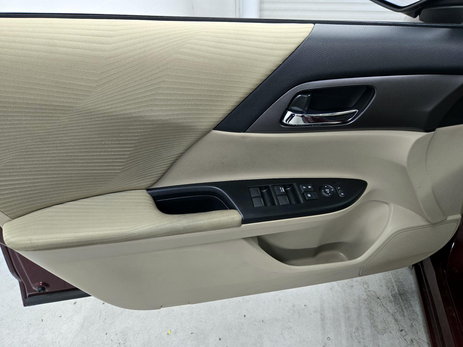 Thumbnail: 2014 Honda Accord - 12
