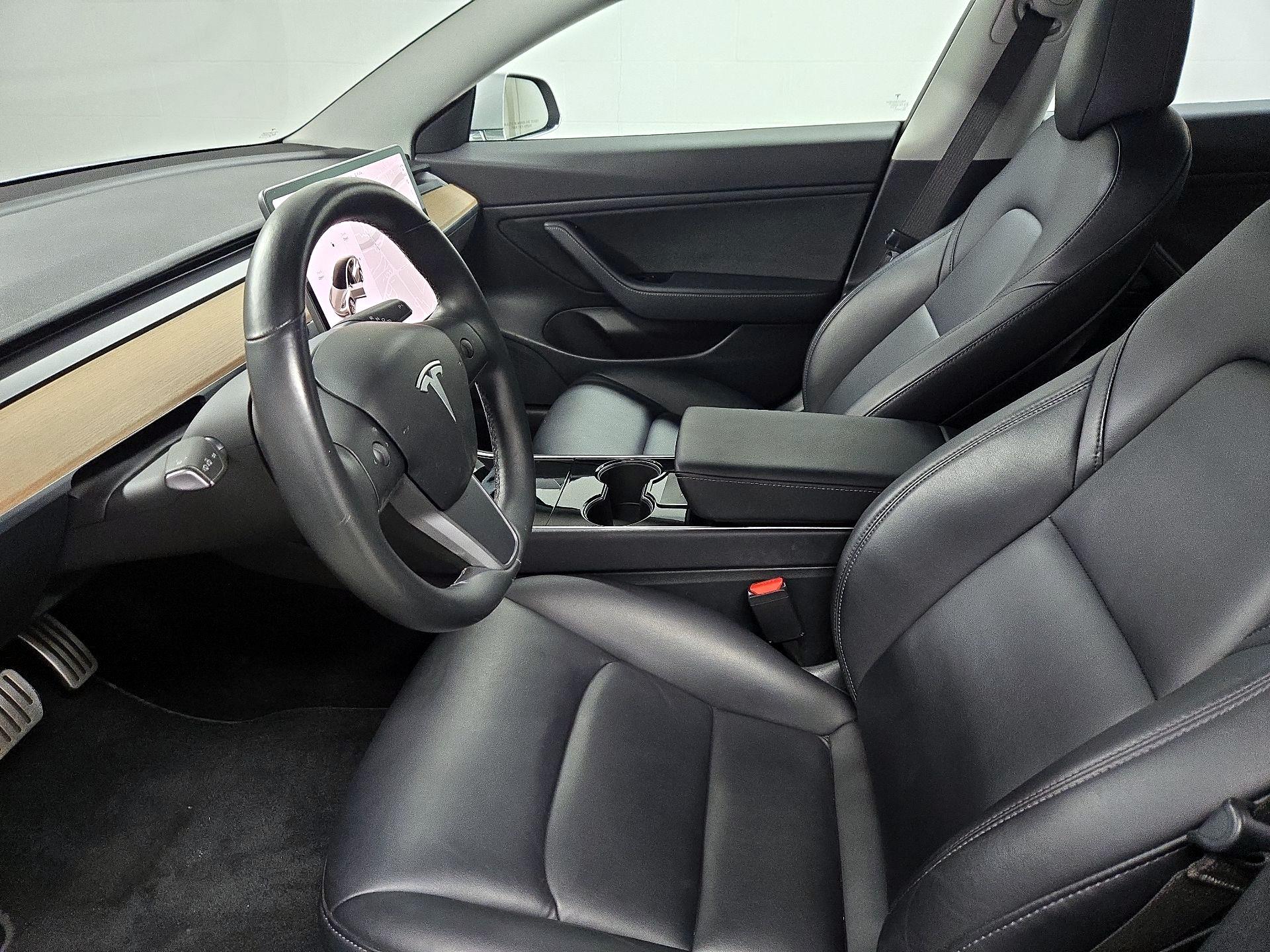 Thumbnail: 2018 Tesla Model 3 - 11