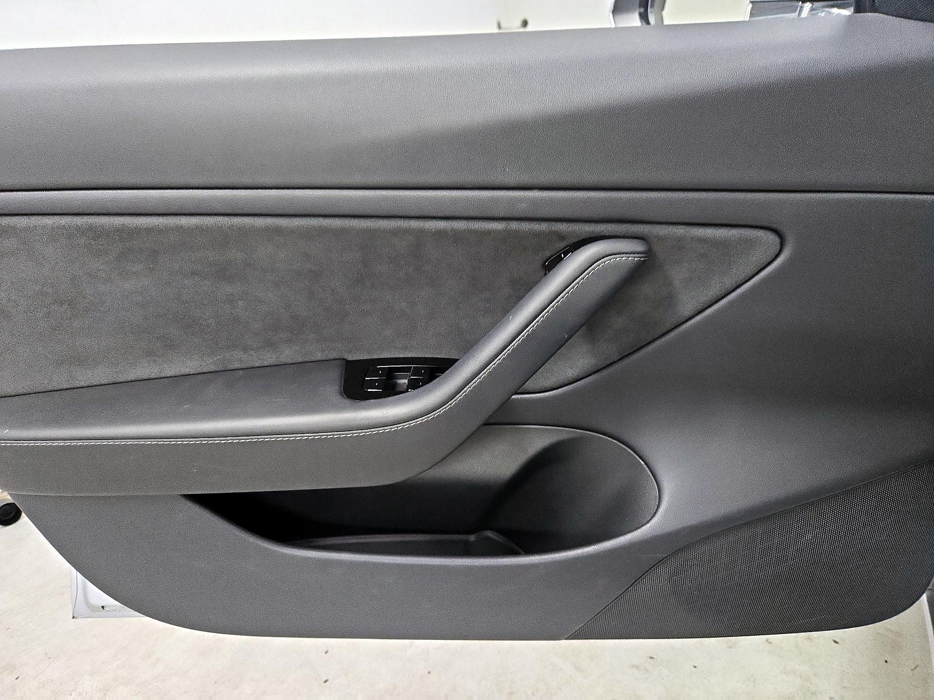 Thumbnail: 2018 Tesla Model 3 - 12