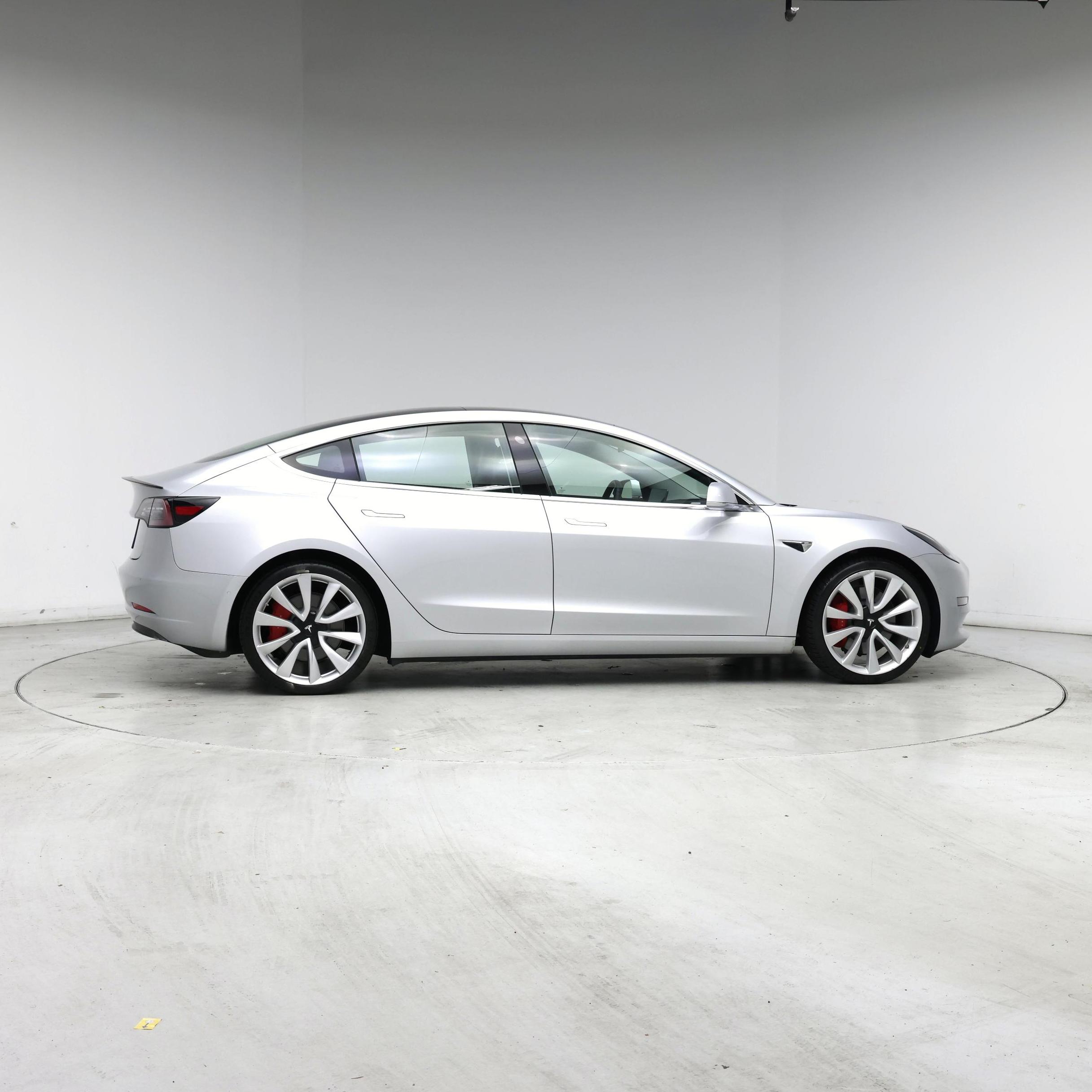 Thumbnail: 2018 Tesla Model 3 - 7