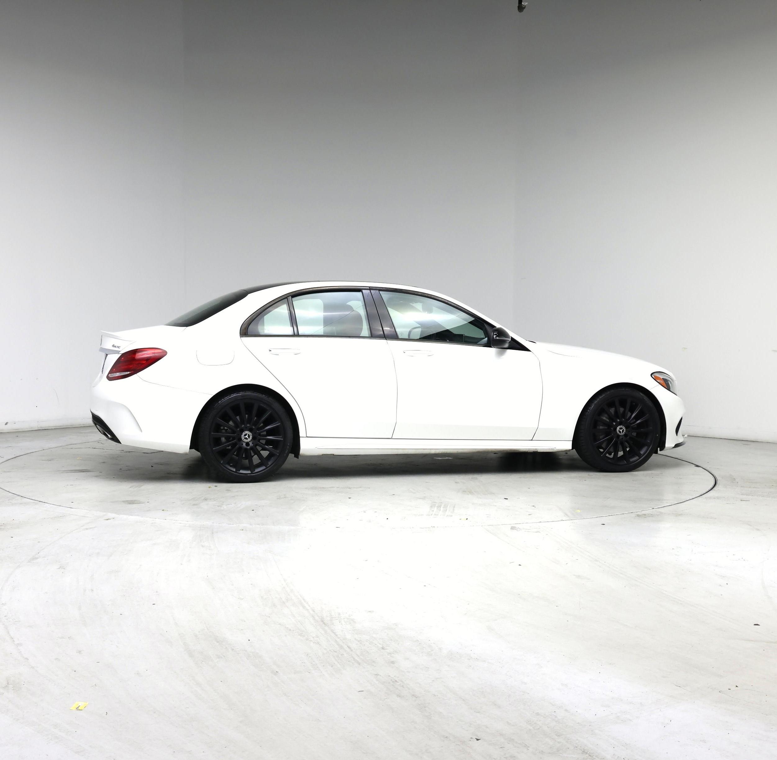 Thumbnail: 2017 Mercedes-Benz C-Class - 7
