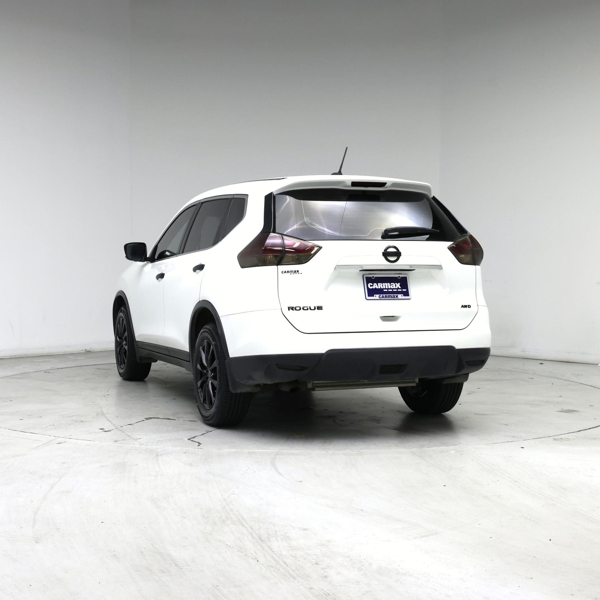 Thumbnail: 2016 Nissan Rogue - 6