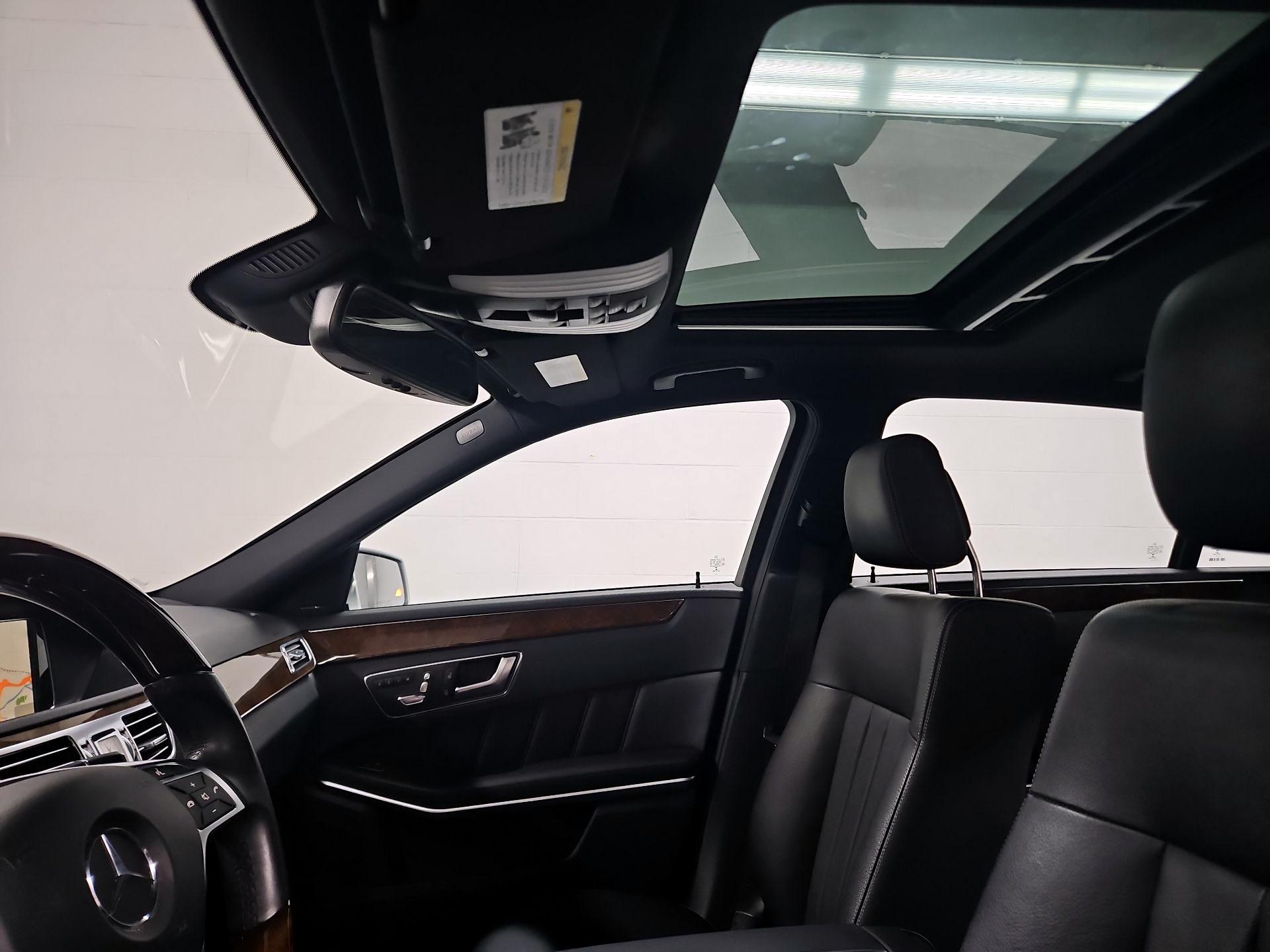 Thumbnail: 2015 Mercedes-Benz E-Class - 20