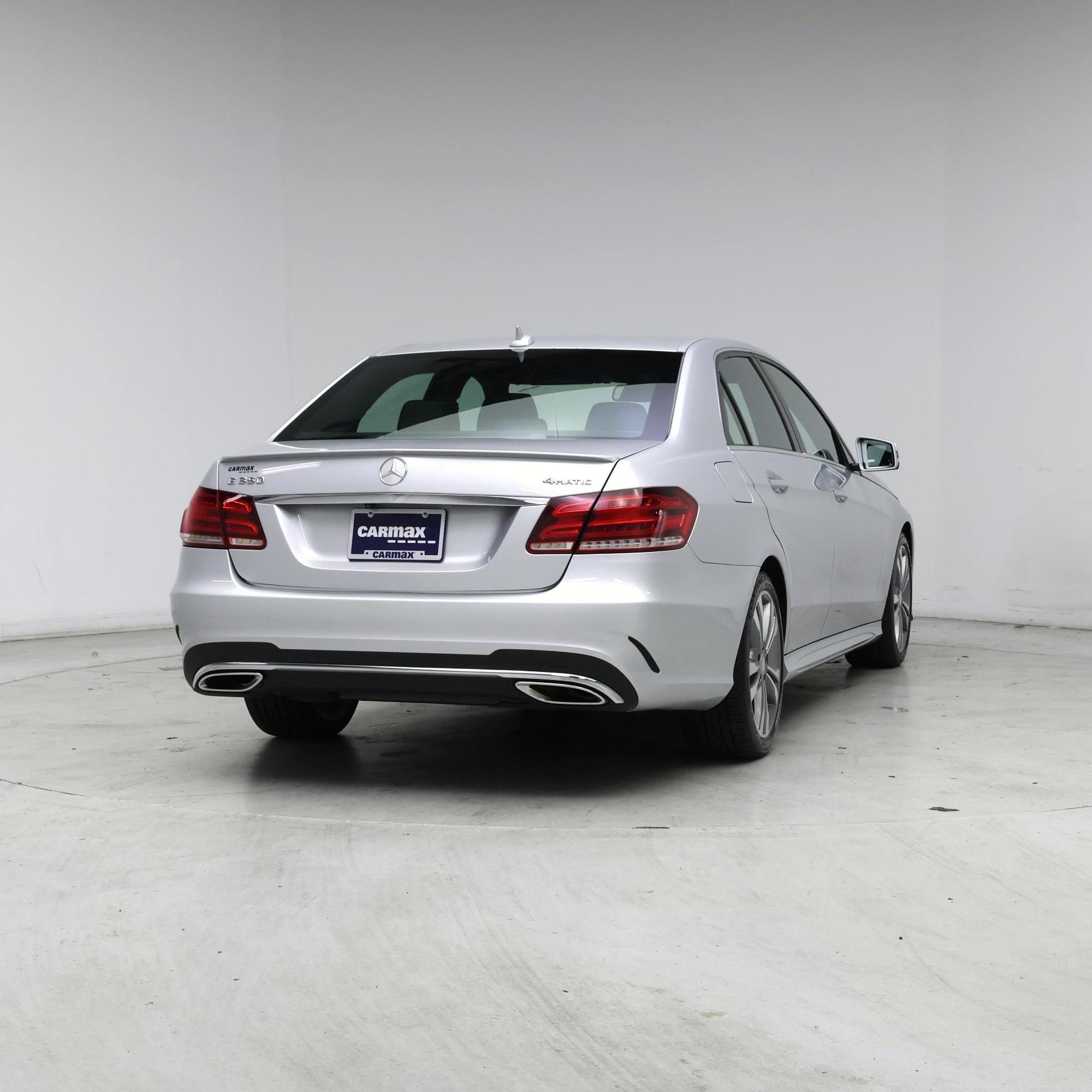 Thumbnail: 2015 Mercedes-Benz E-Class - 8