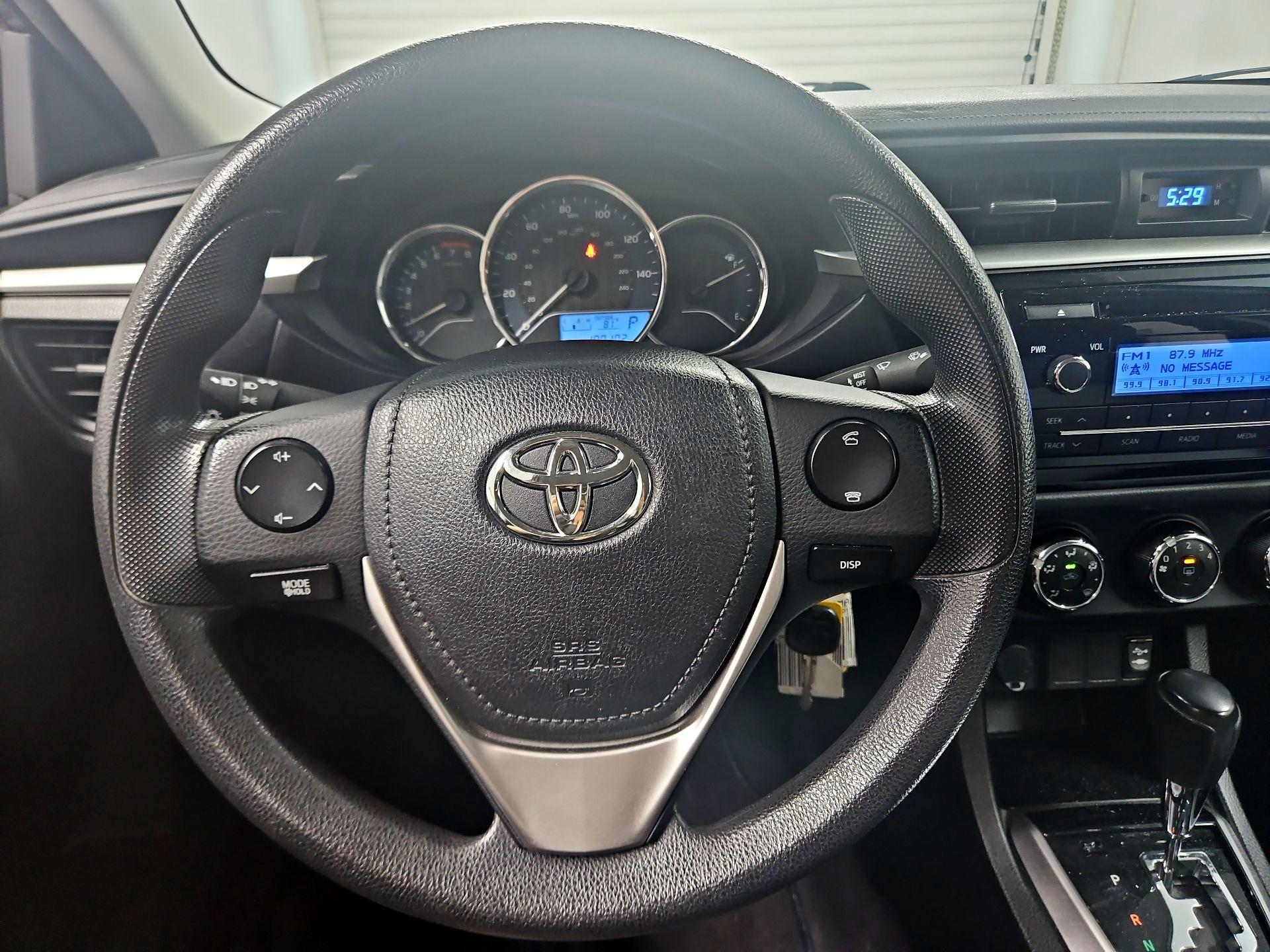 Thumbnail: 2014 Toyota Corolla - 10