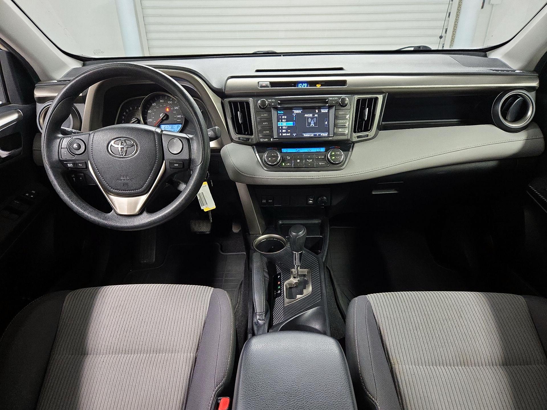 Thumbnail: 2014 Toyota RAV4 - 9