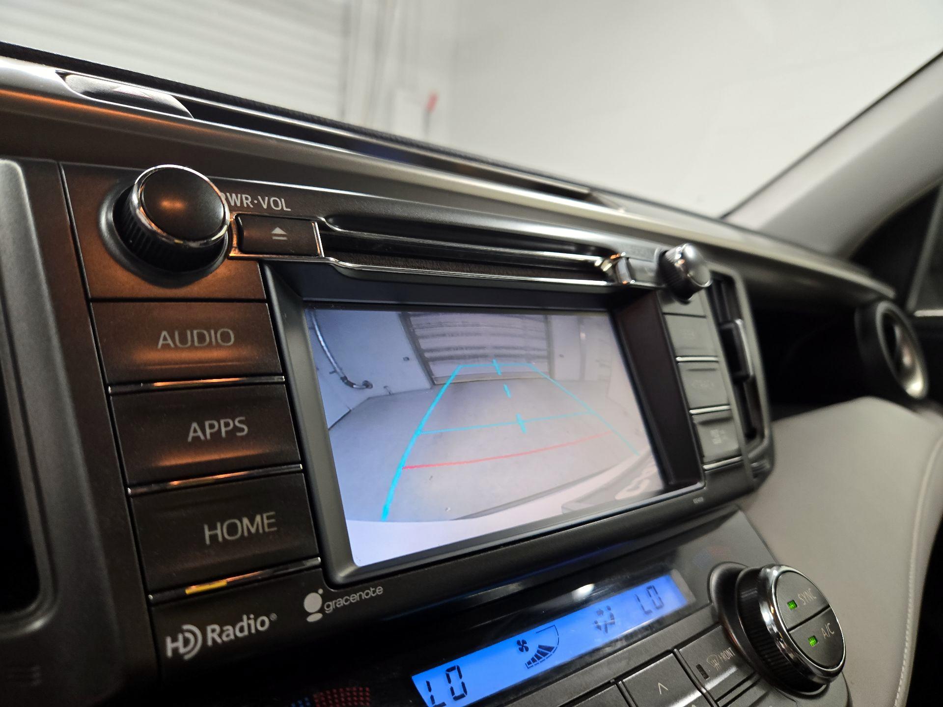 Thumbnail: 2014 Toyota RAV4 - 14