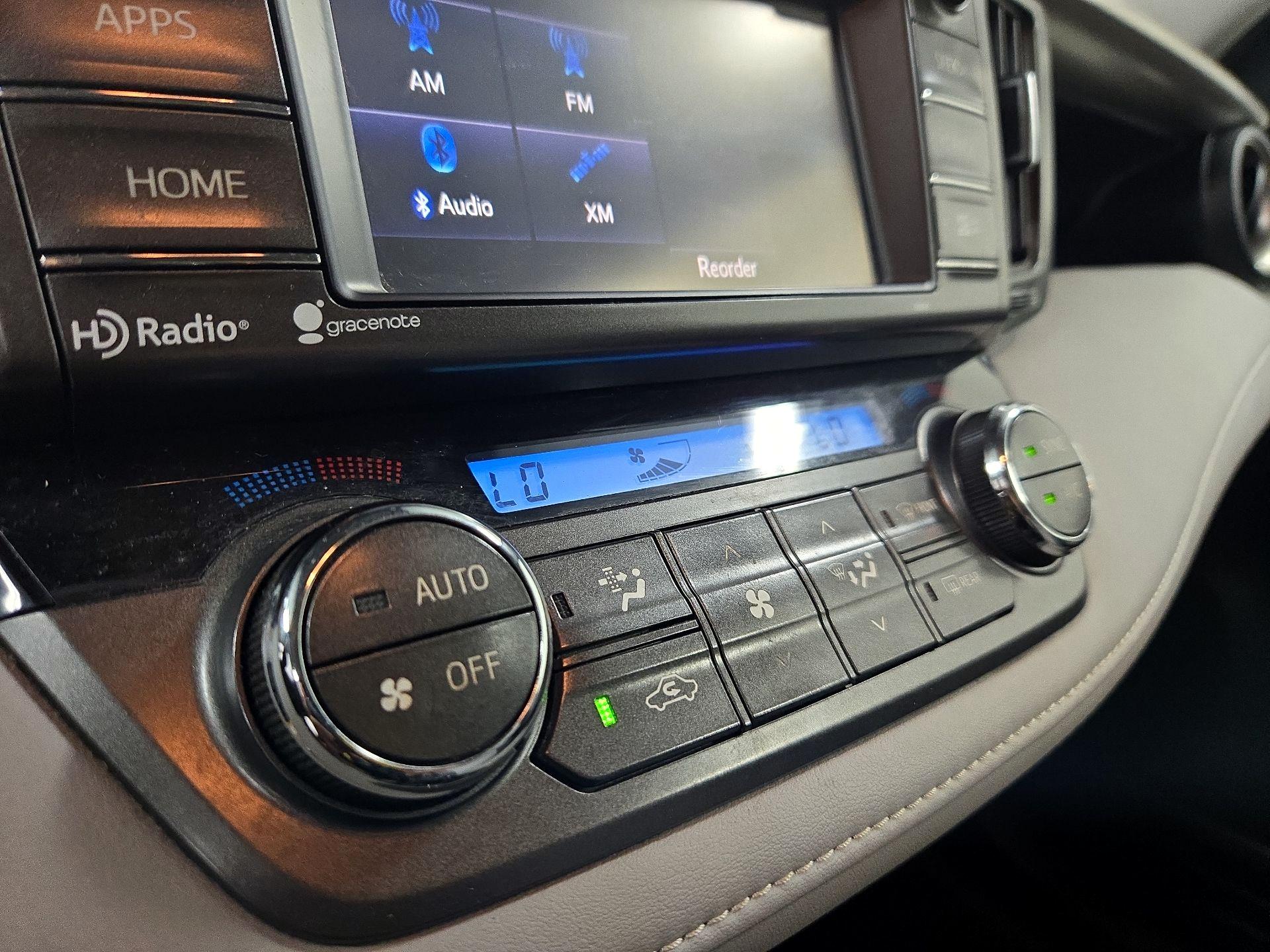 Thumbnail: 2014 Toyota RAV4 - 16
