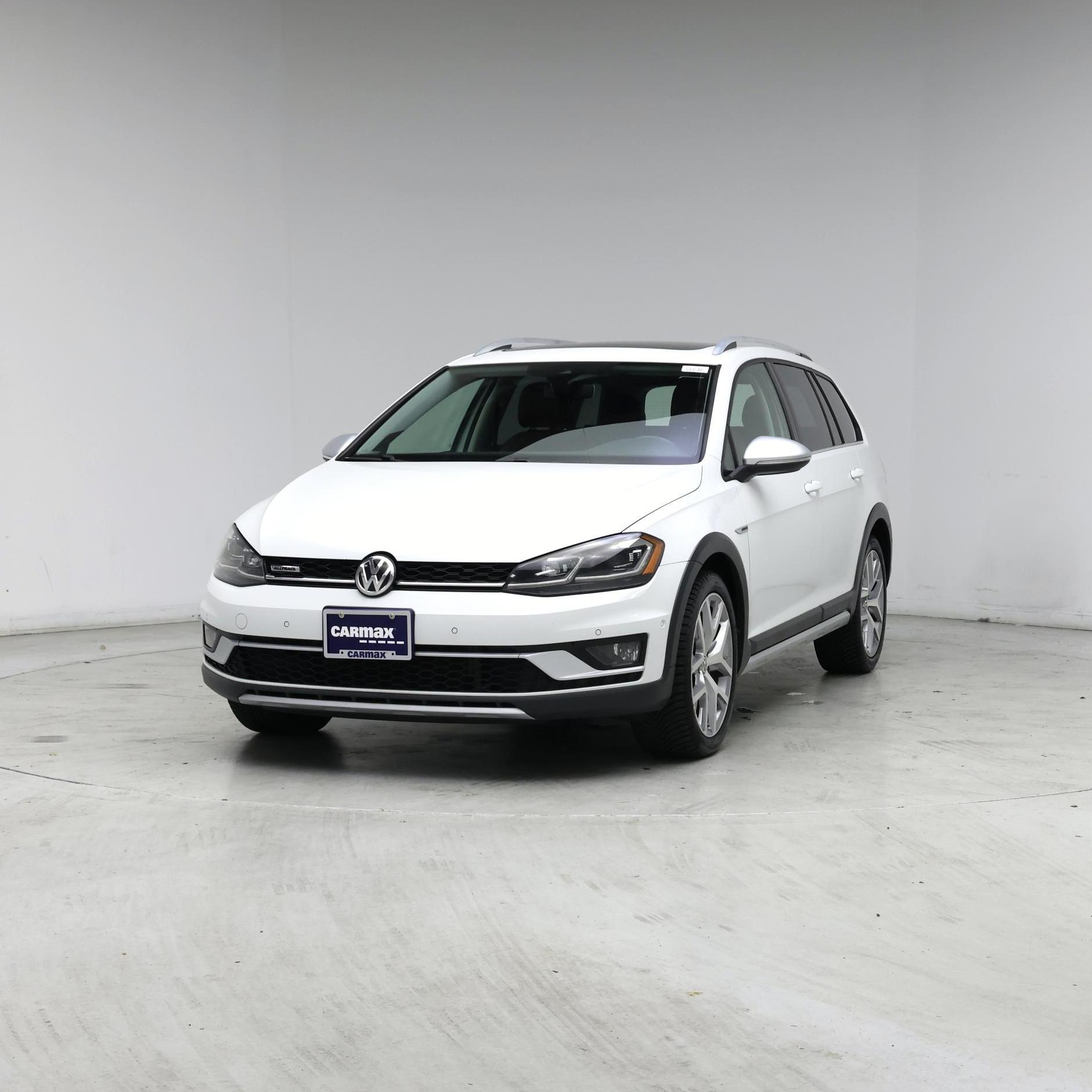 Thumbnail: 2018 Volkswagen Golf - 4