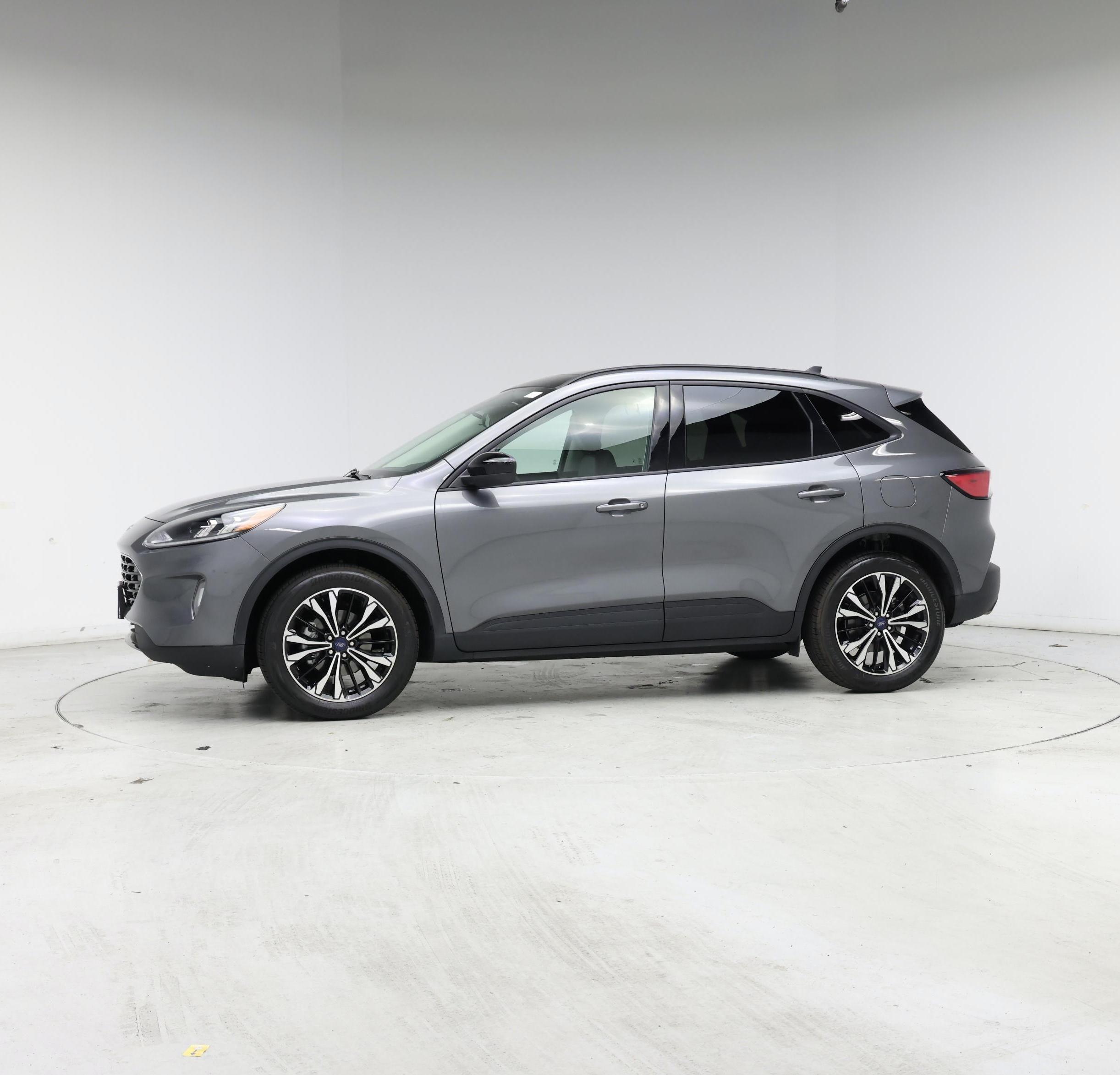 Thumbnail: 2022 Ford Escape - 3