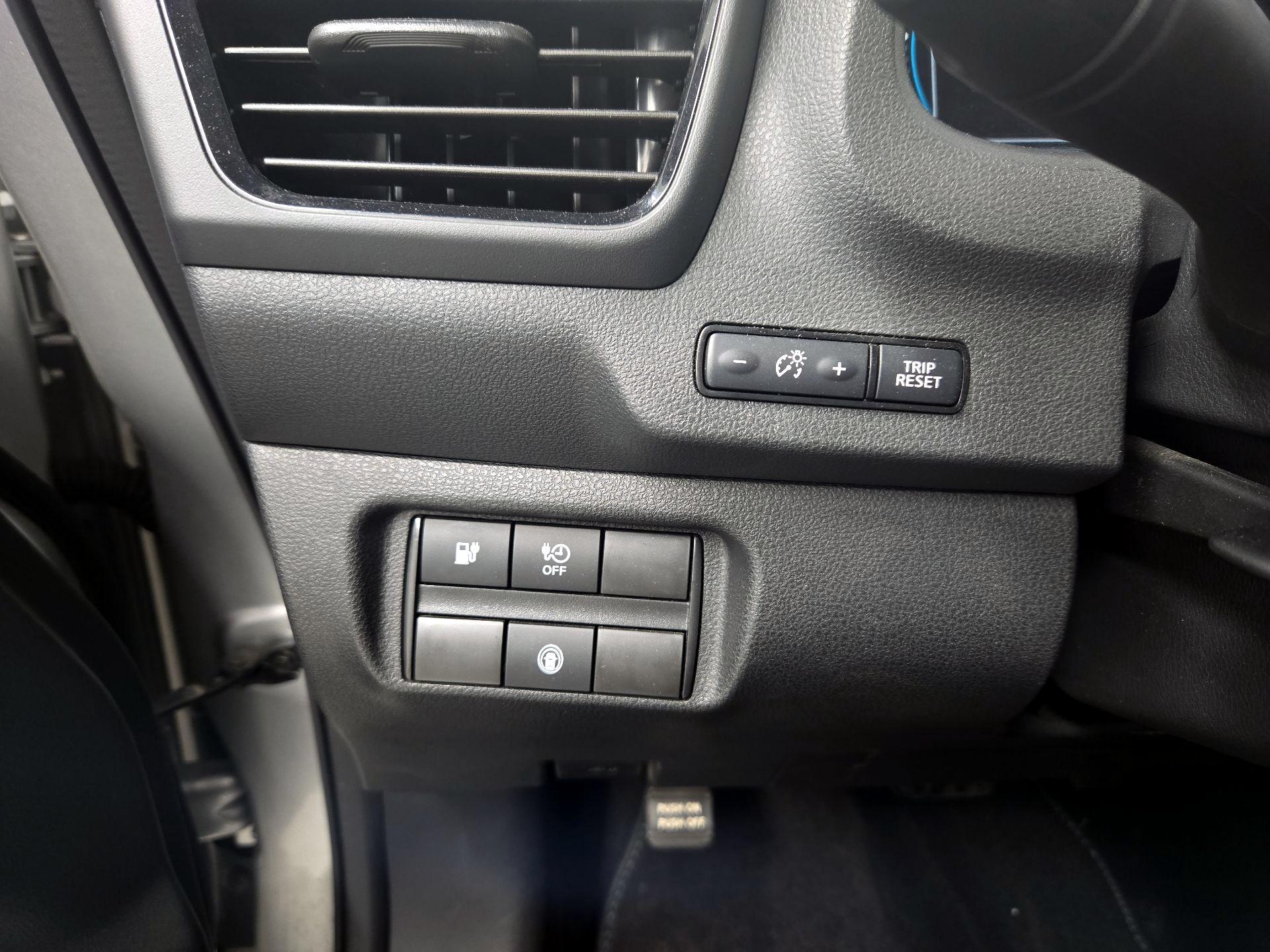 Thumbnail: 2021 Nissan Leaf - 13