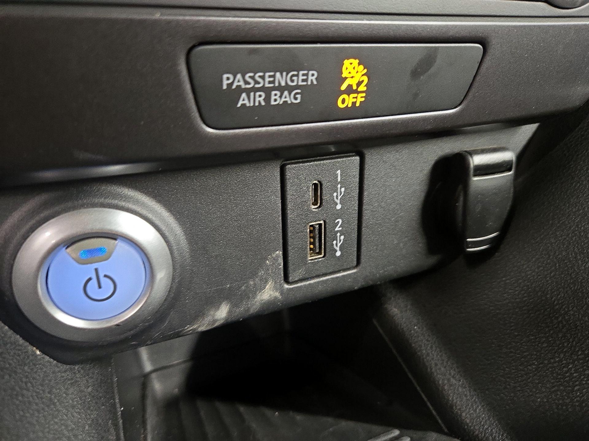 Thumbnail: 2021 Nissan Leaf - 18