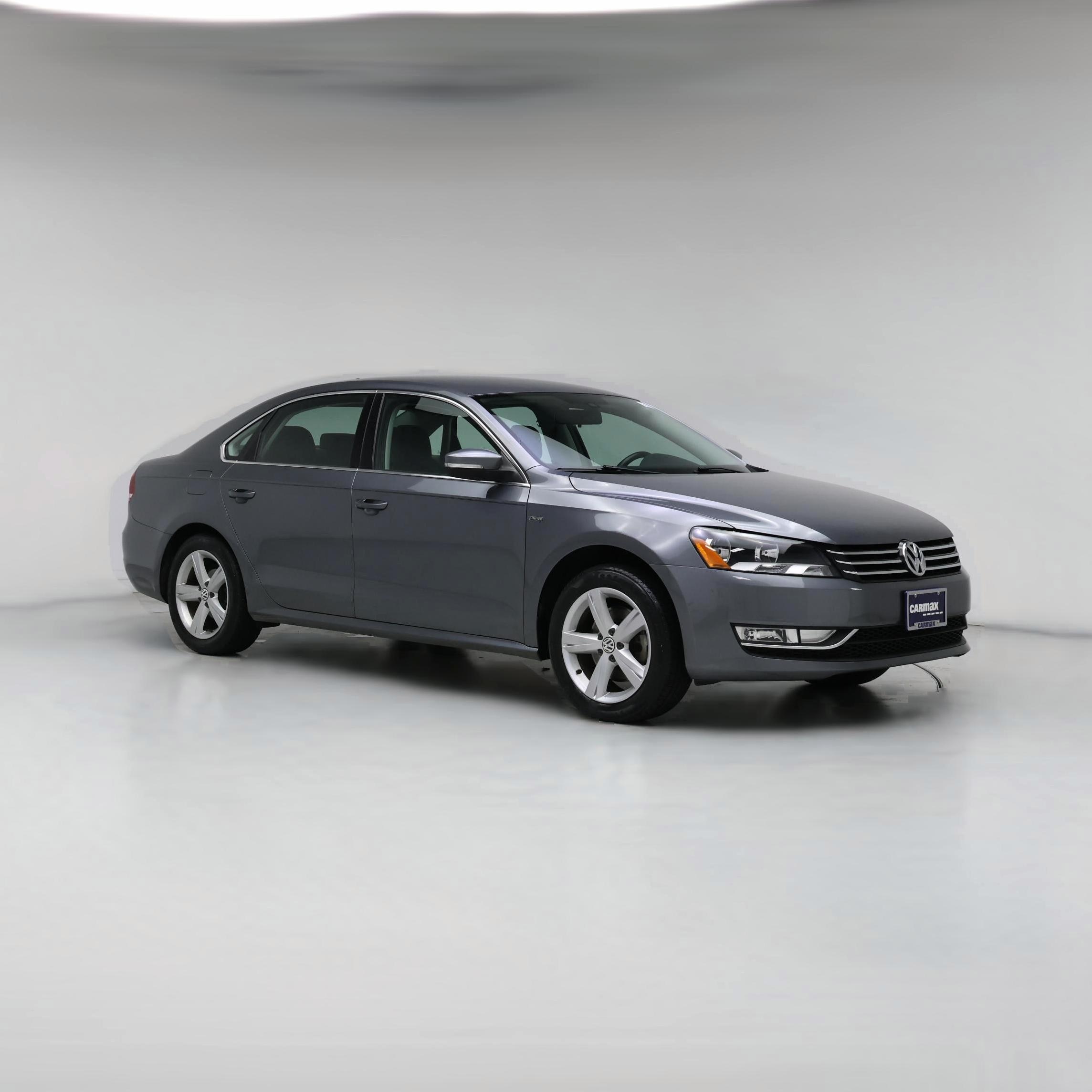 Thumbnail: 2015 Volkswagen Passat - 1