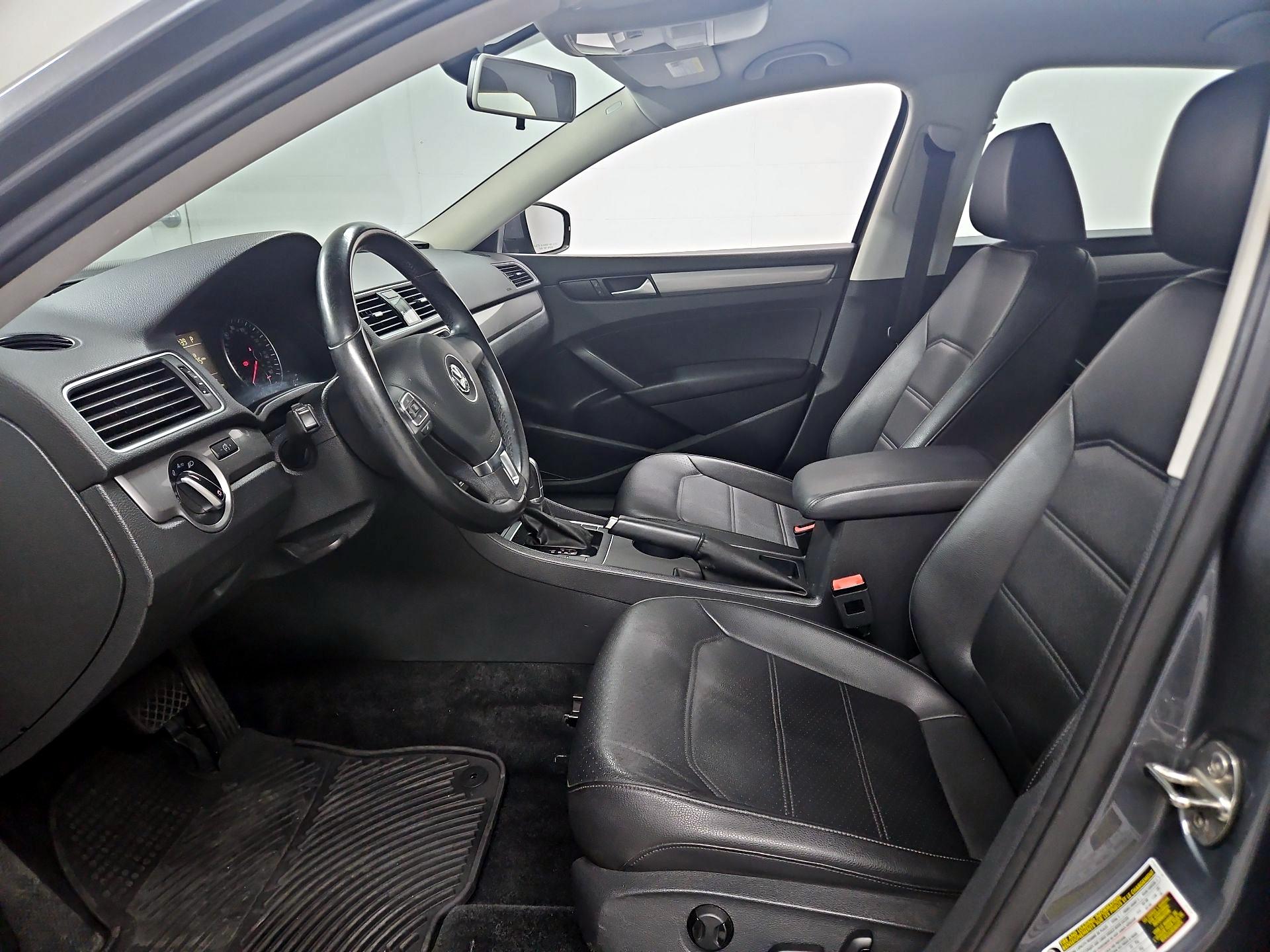 Thumbnail: 2015 Volkswagen Passat - 11
