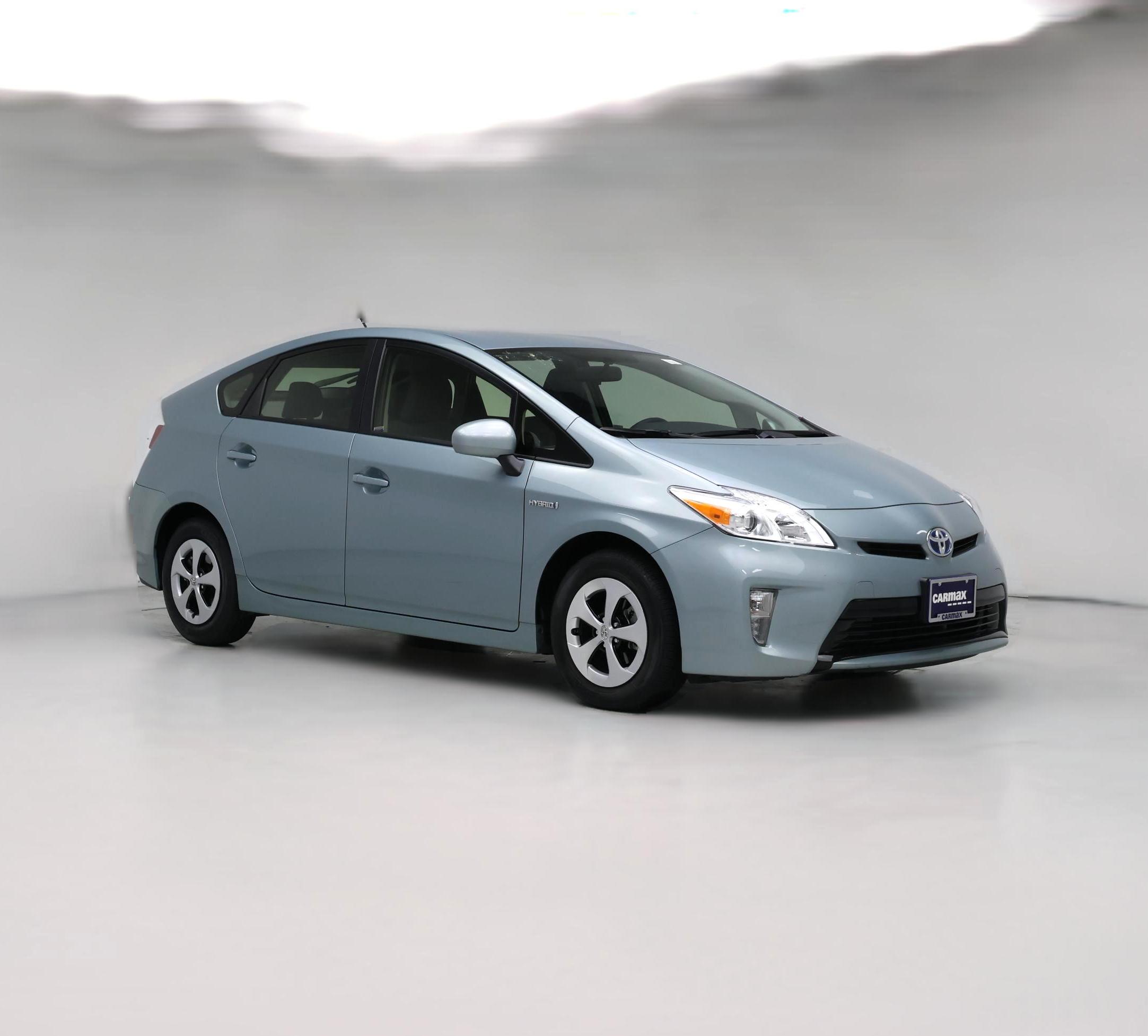 Thumbnail: 2015 Toyota Prius - 1