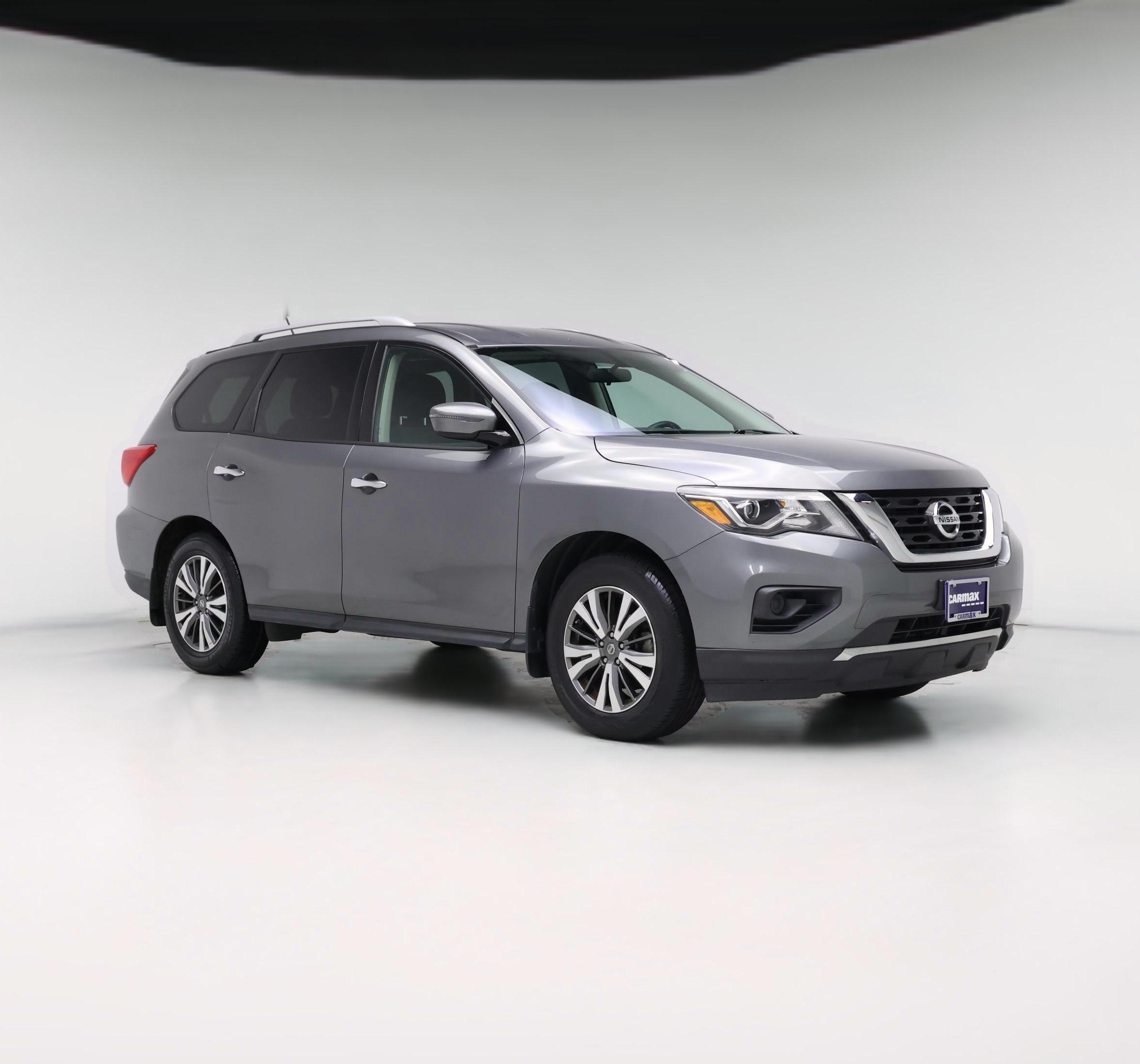 Thumbnail: 2017 Nissan Pathfinder - 1