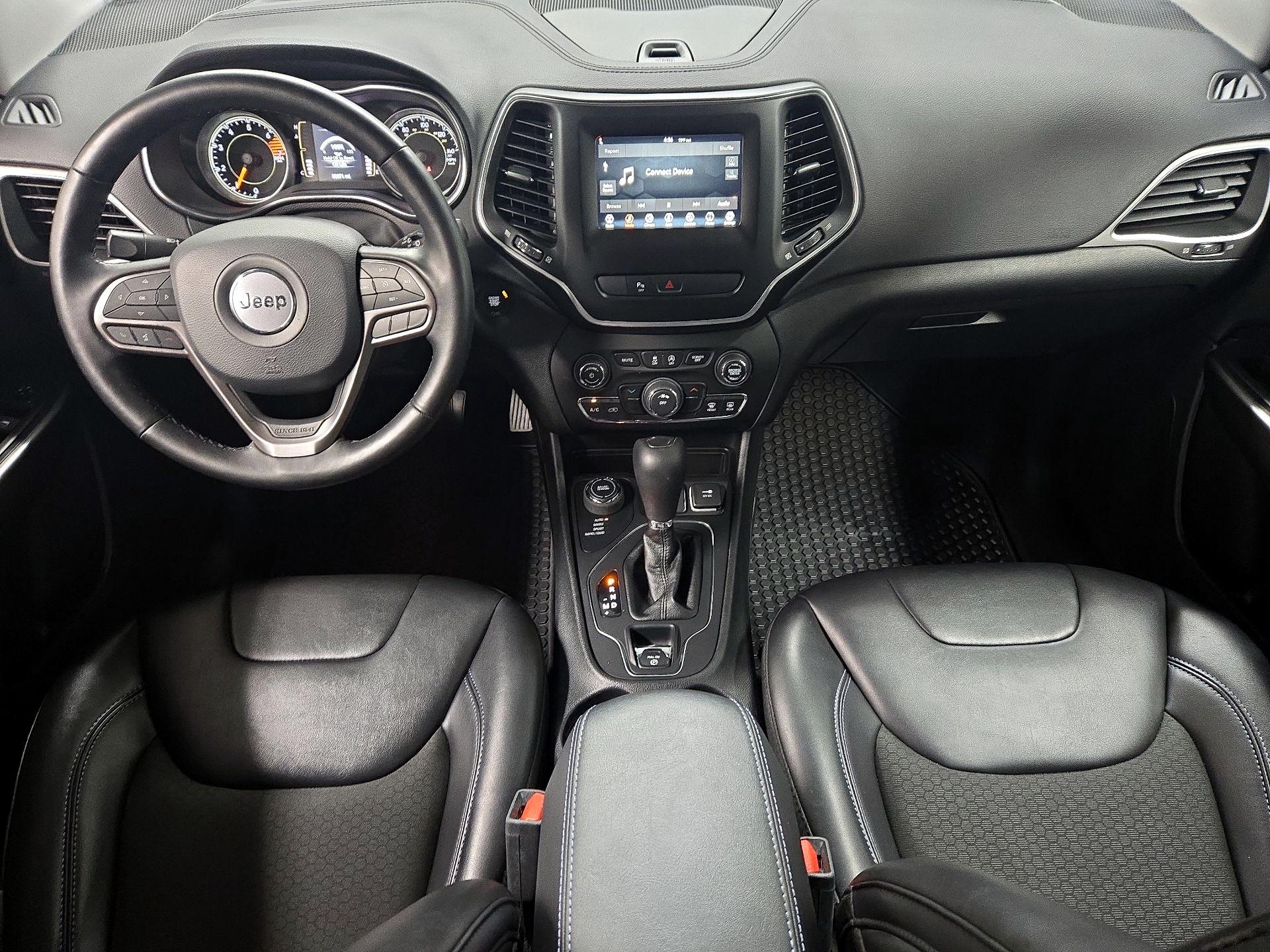 Thumbnail: 2020 Jeep Cherokee - 9