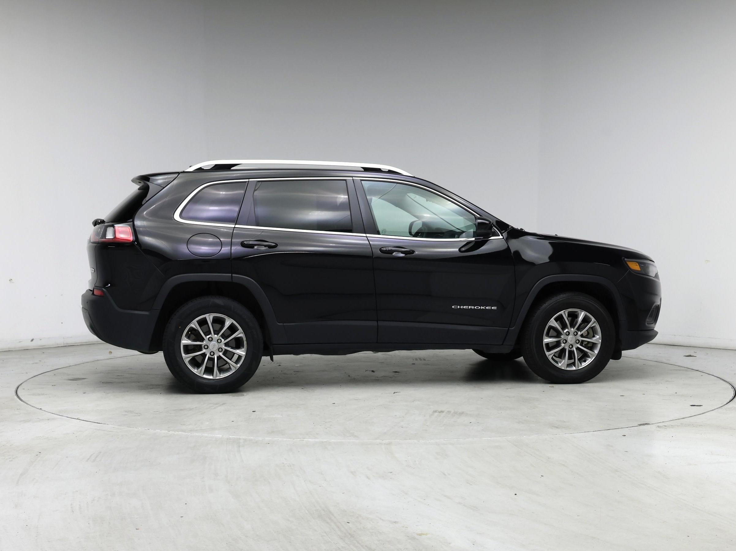 Thumbnail: 2020 Jeep Cherokee - 7