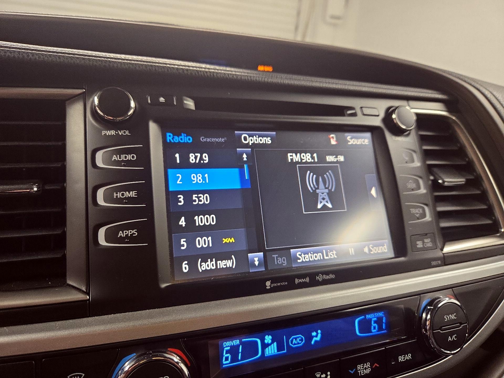 Thumbnail: 2018 Toyota Highlander - 15