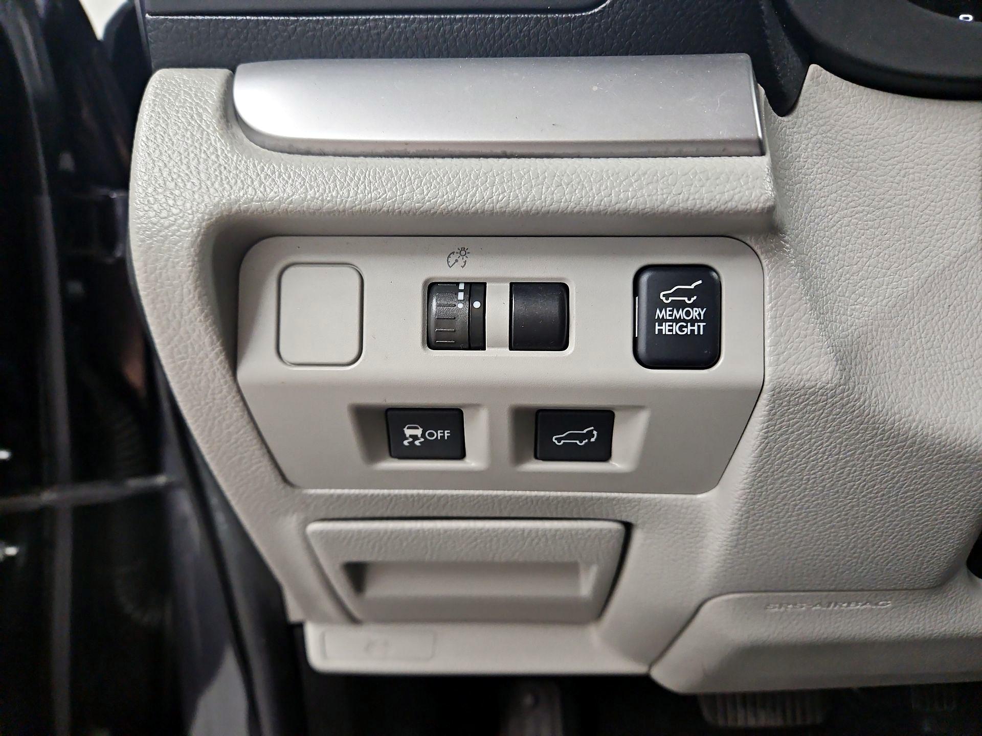 Thumbnail: 2014 Subaru Forester - 13