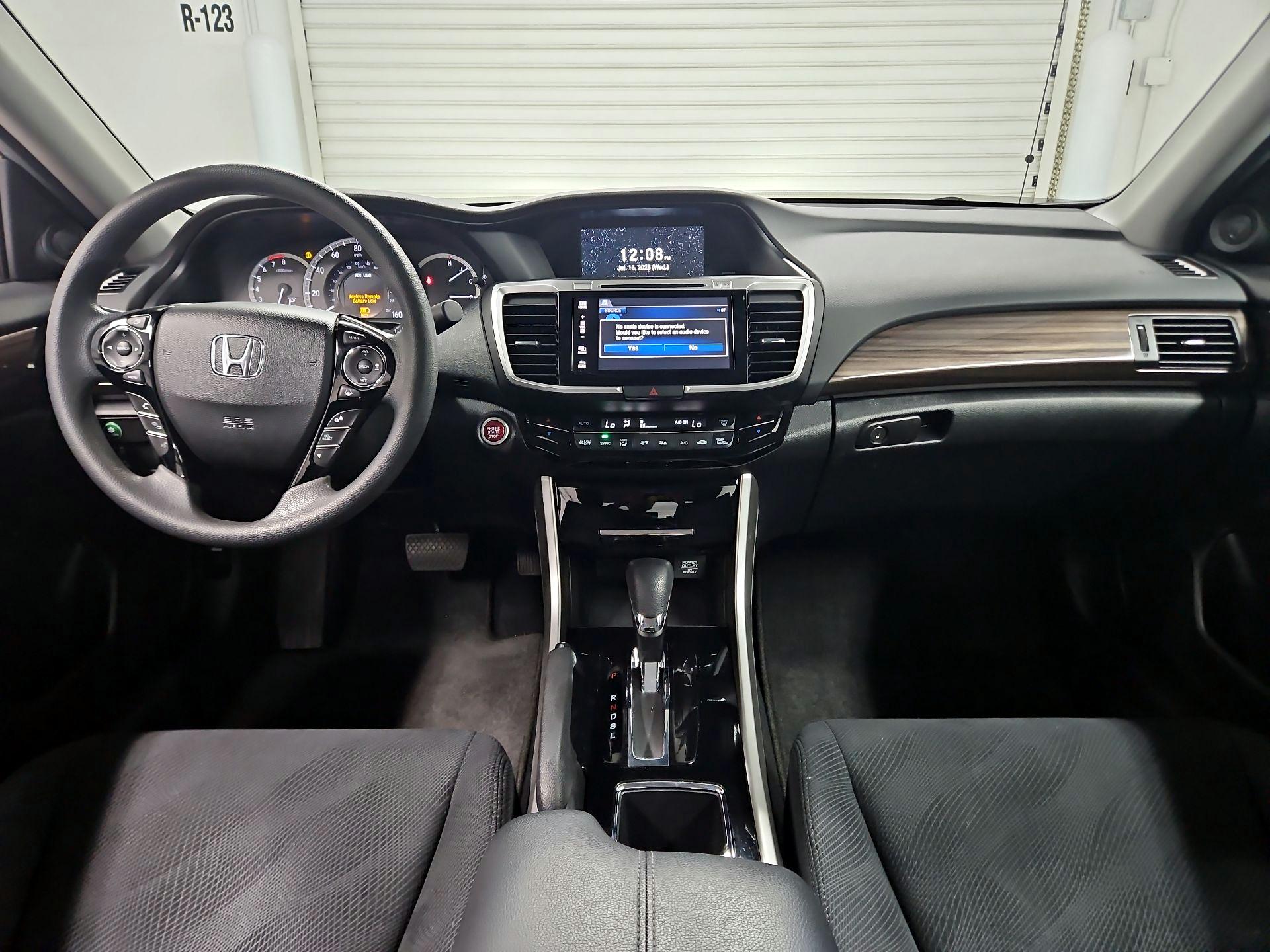 Thumbnail: 2017 Honda Accord - 9