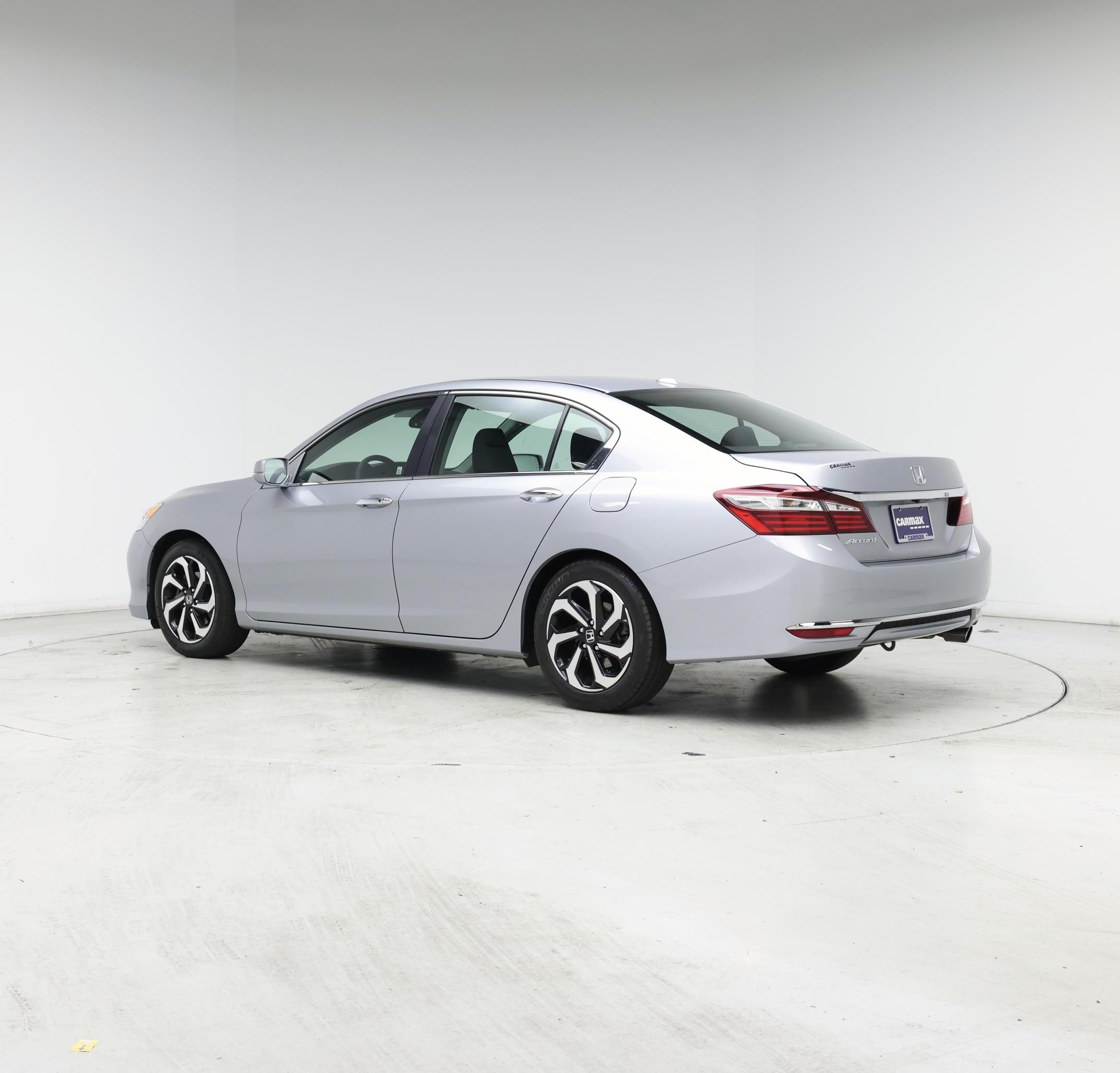 Thumbnail: 2017 Honda Accord - 2