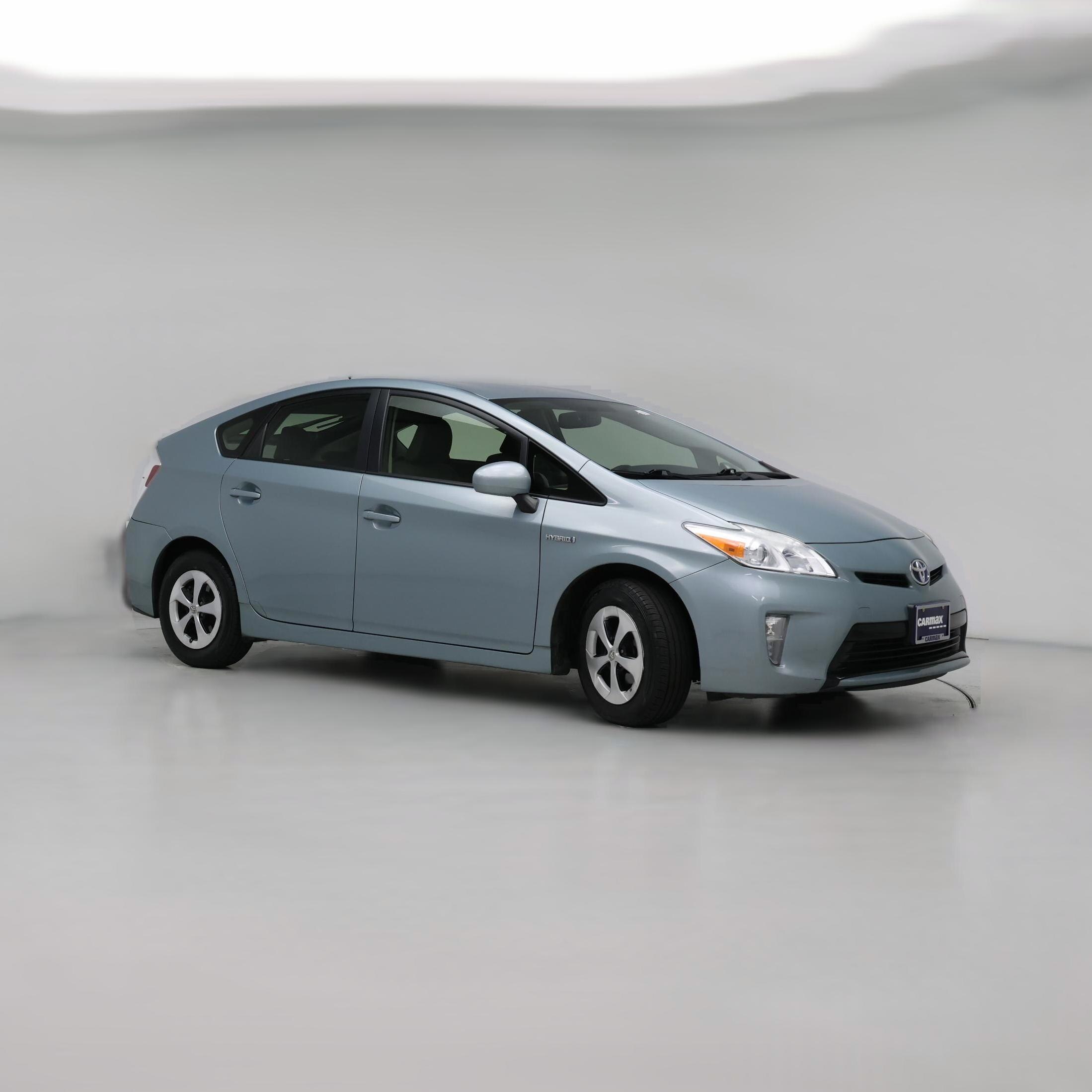 Thumbnail: 2013 Toyota Prius - 1