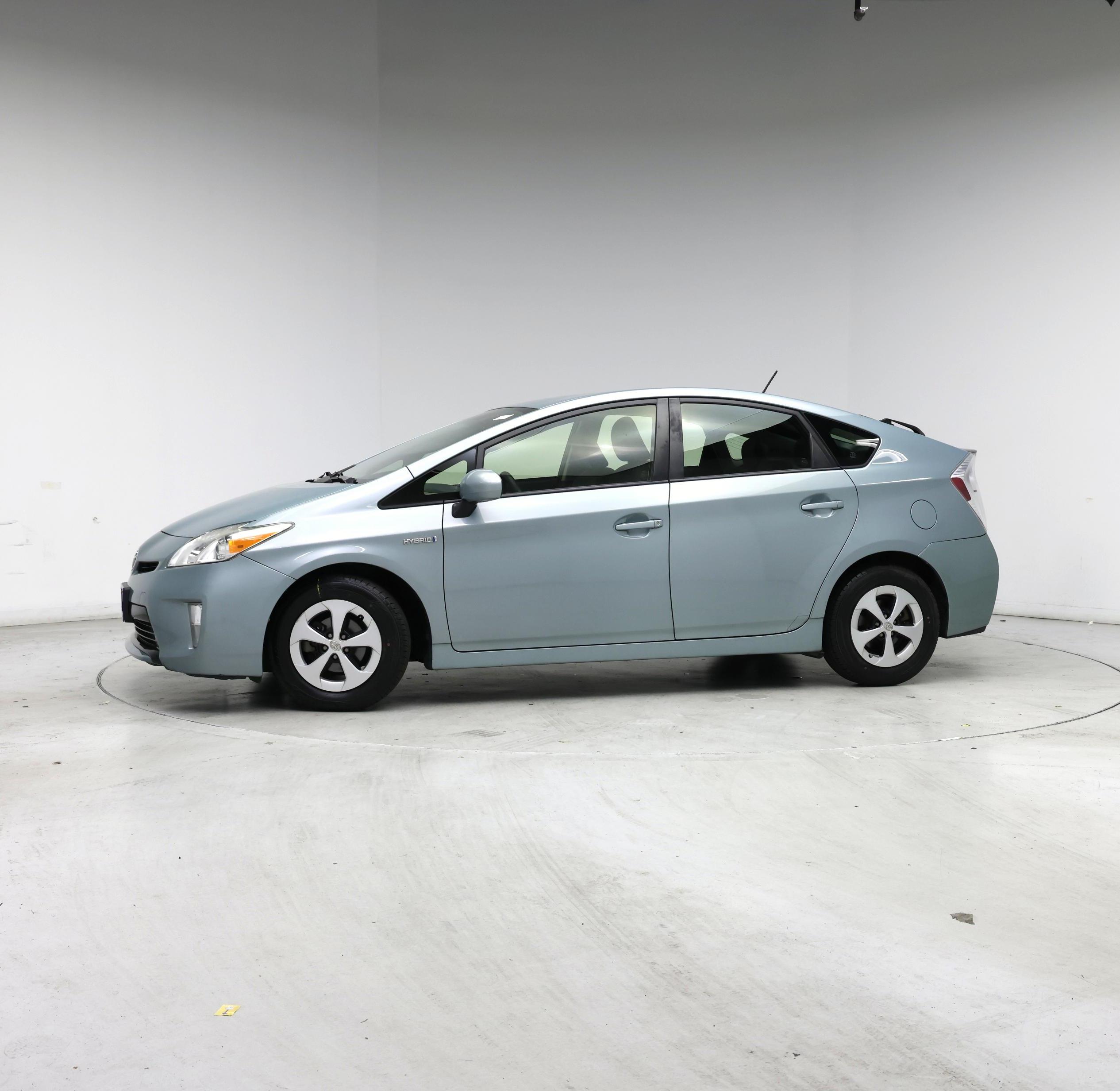 Thumbnail: 2013 Toyota Prius - 3