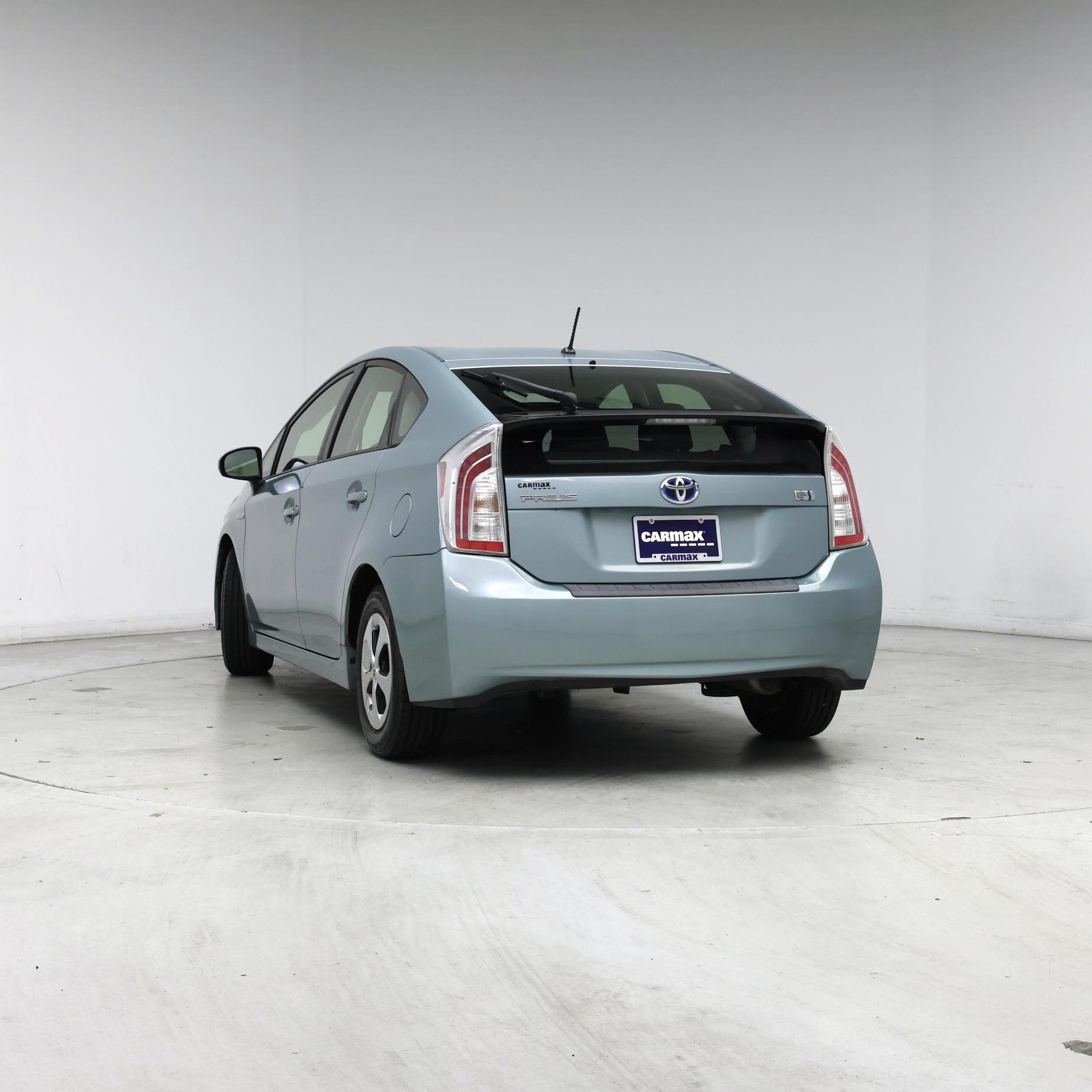 Thumbnail: 2013 Toyota Prius - 6