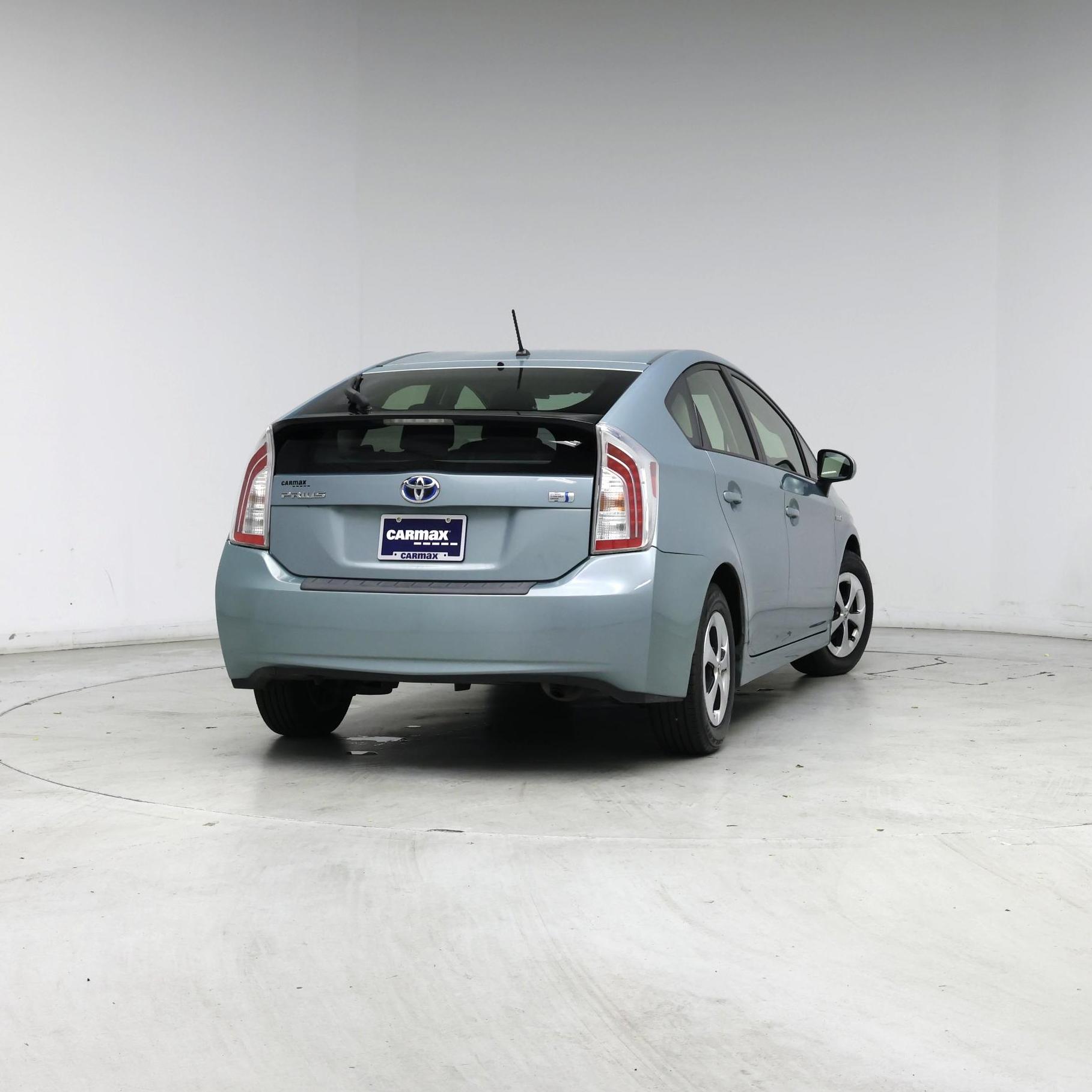 Thumbnail: 2013 Toyota Prius - 8