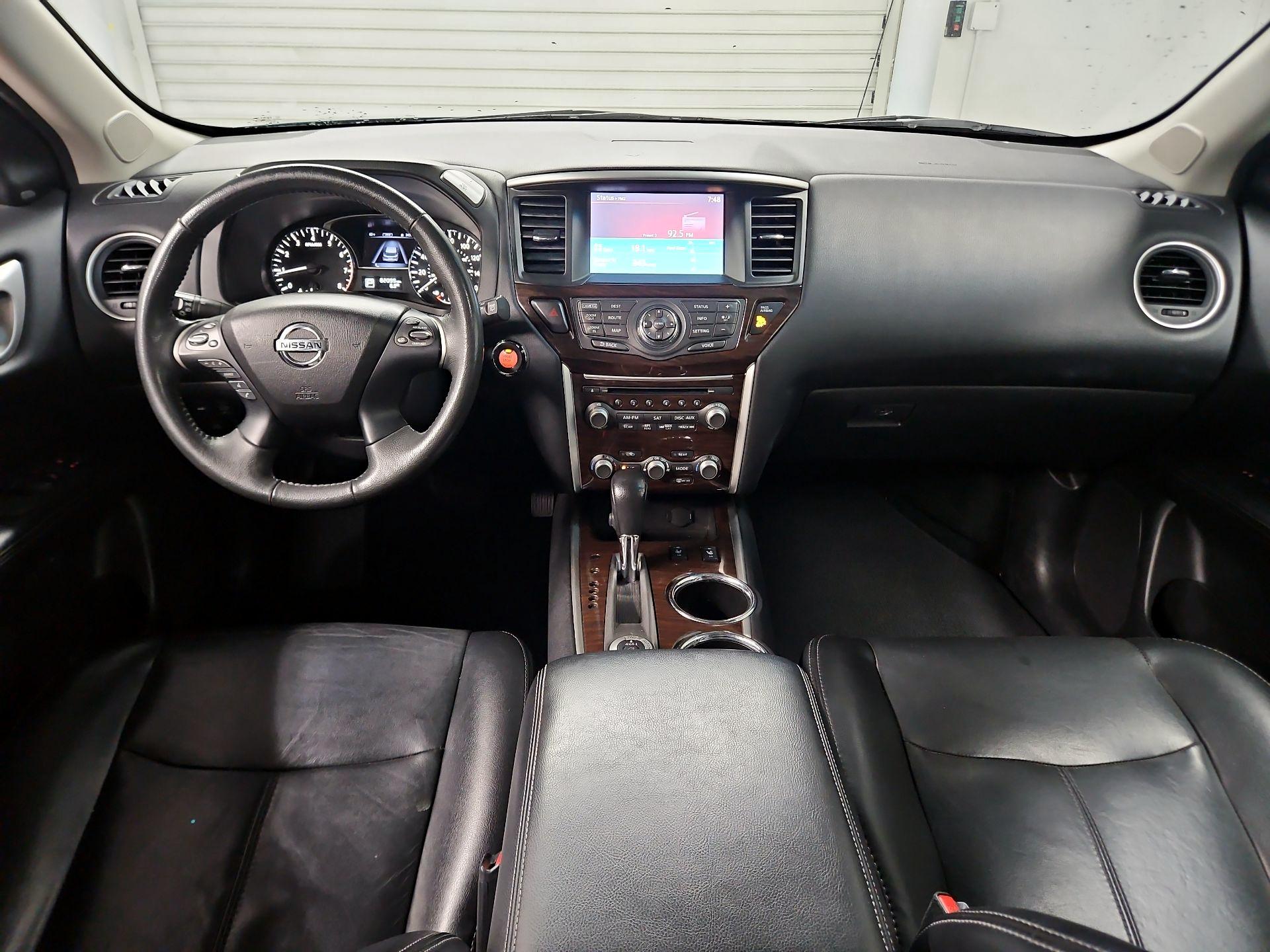 Thumbnail: 2015 Nissan Pathfinder - 9