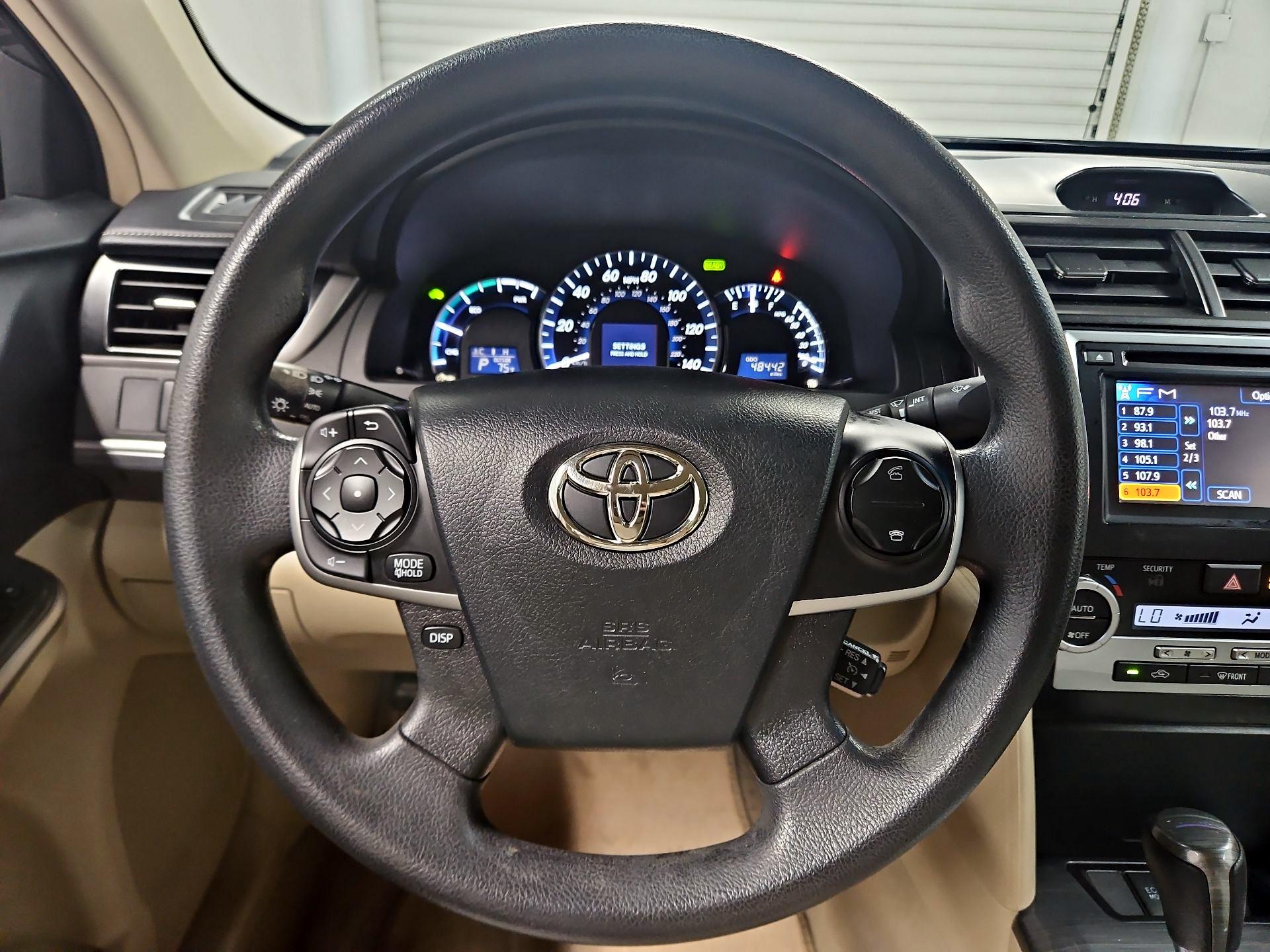 Thumbnail: 2013 Toyota Camry - 10