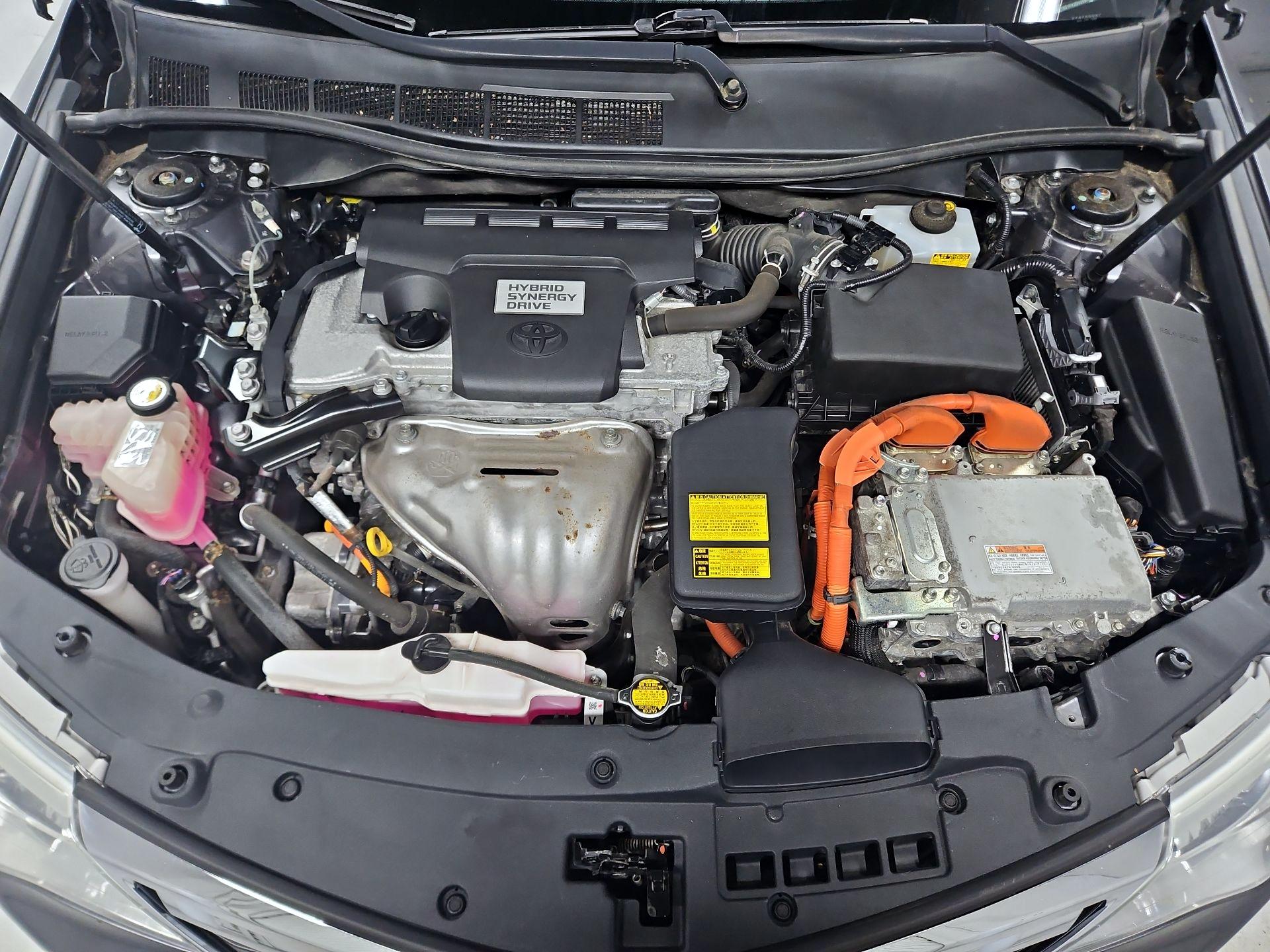 Thumbnail: 2013 Toyota Camry - 20