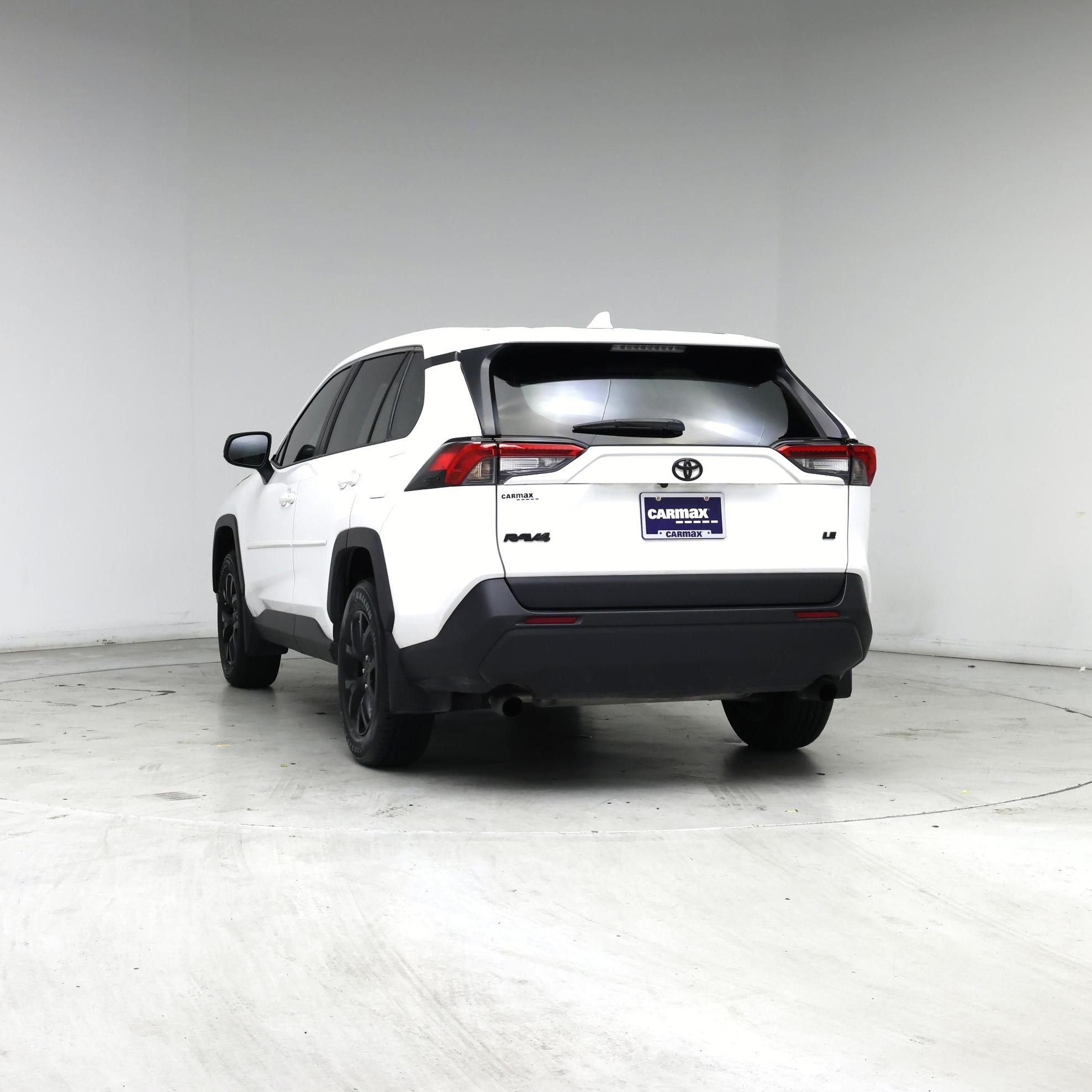 Thumbnail: 2022 Toyota RAV4 - 6