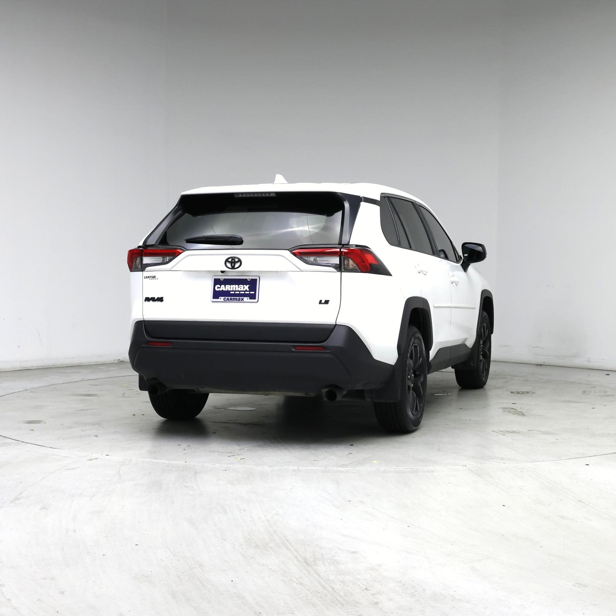 Thumbnail: 2022 Toyota RAV4 - 8