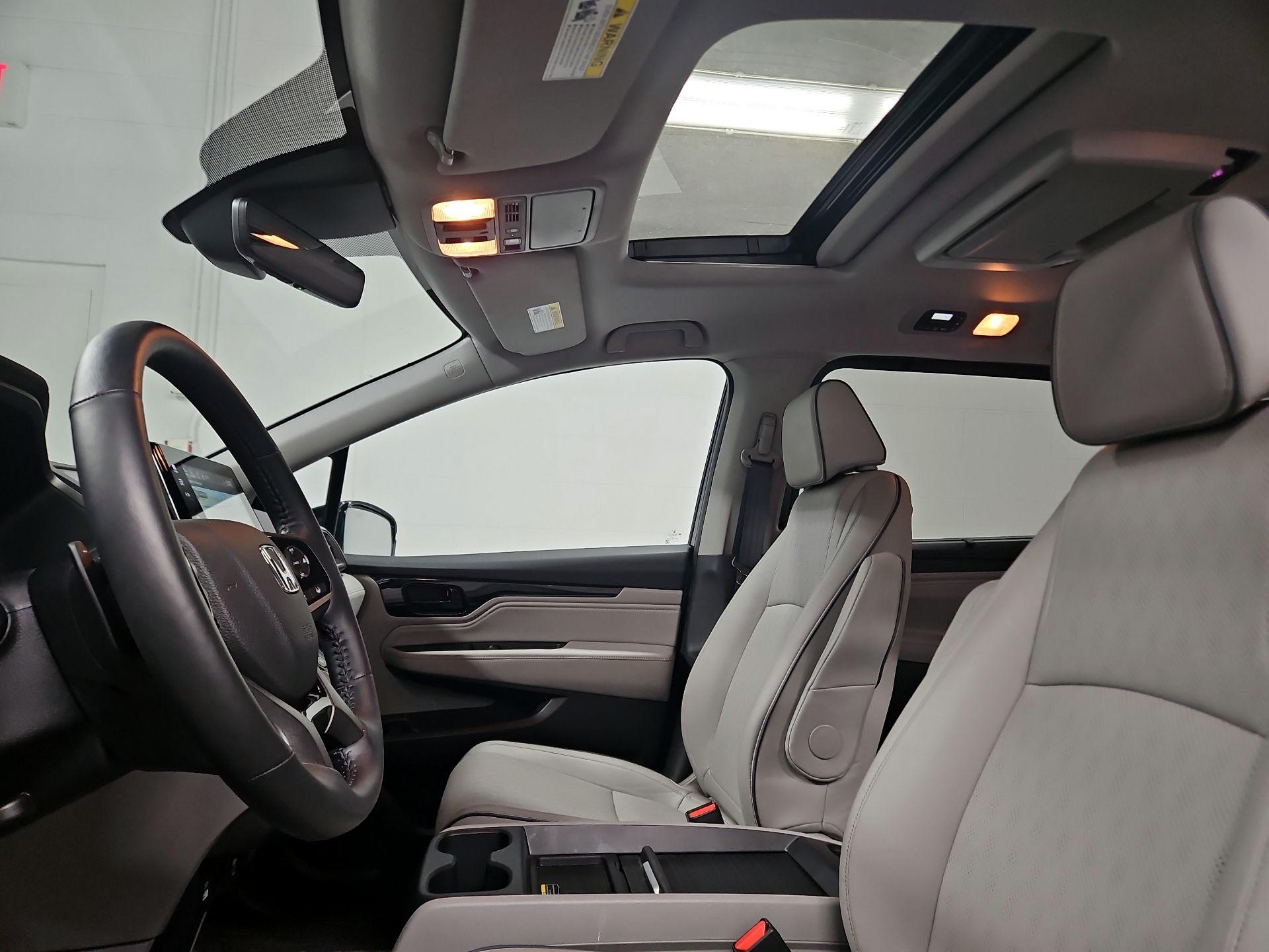 Thumbnail: 2023 Honda Odyssey - 20