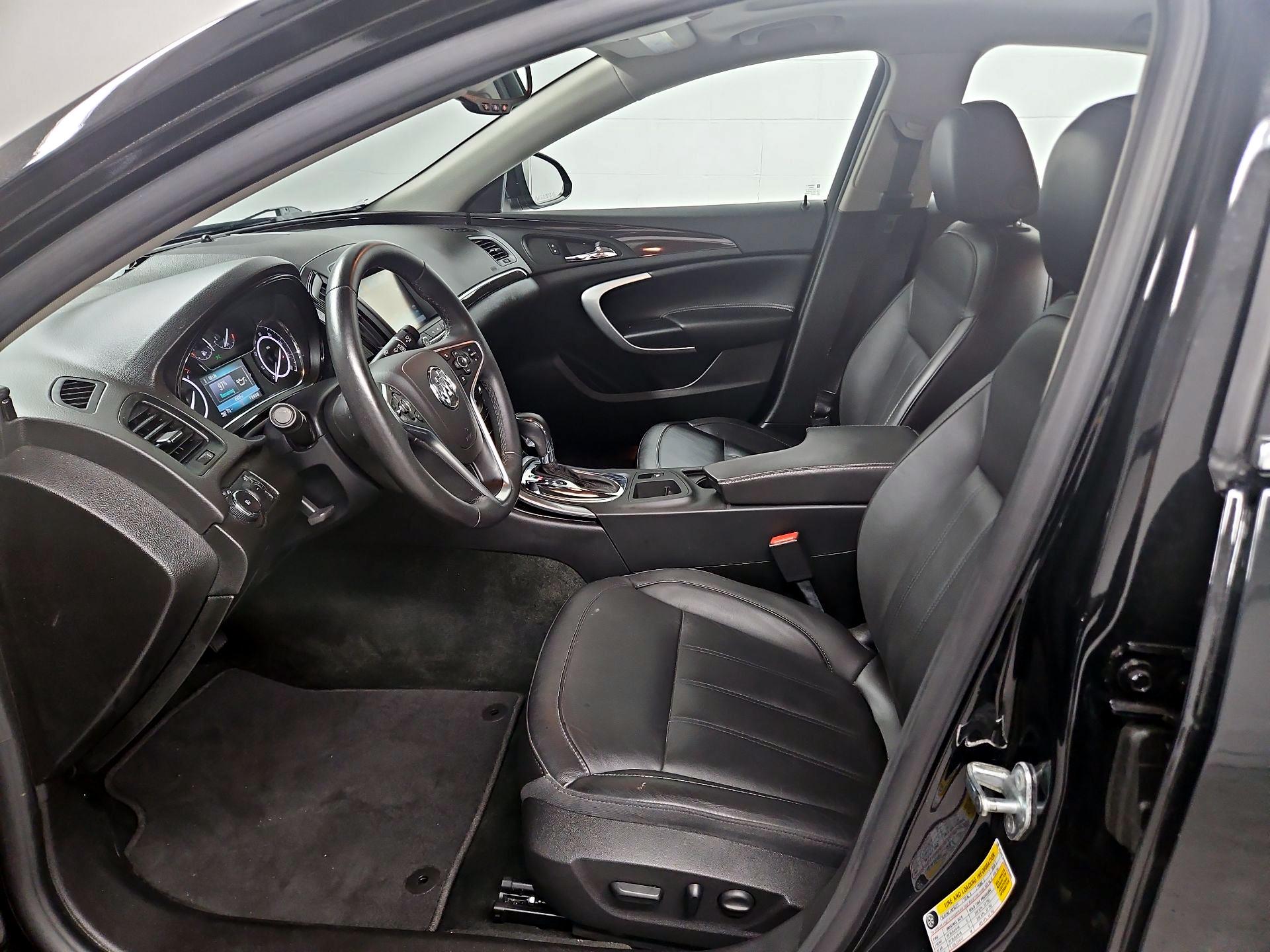 Thumbnail: 2017 Buick Regal - 11
