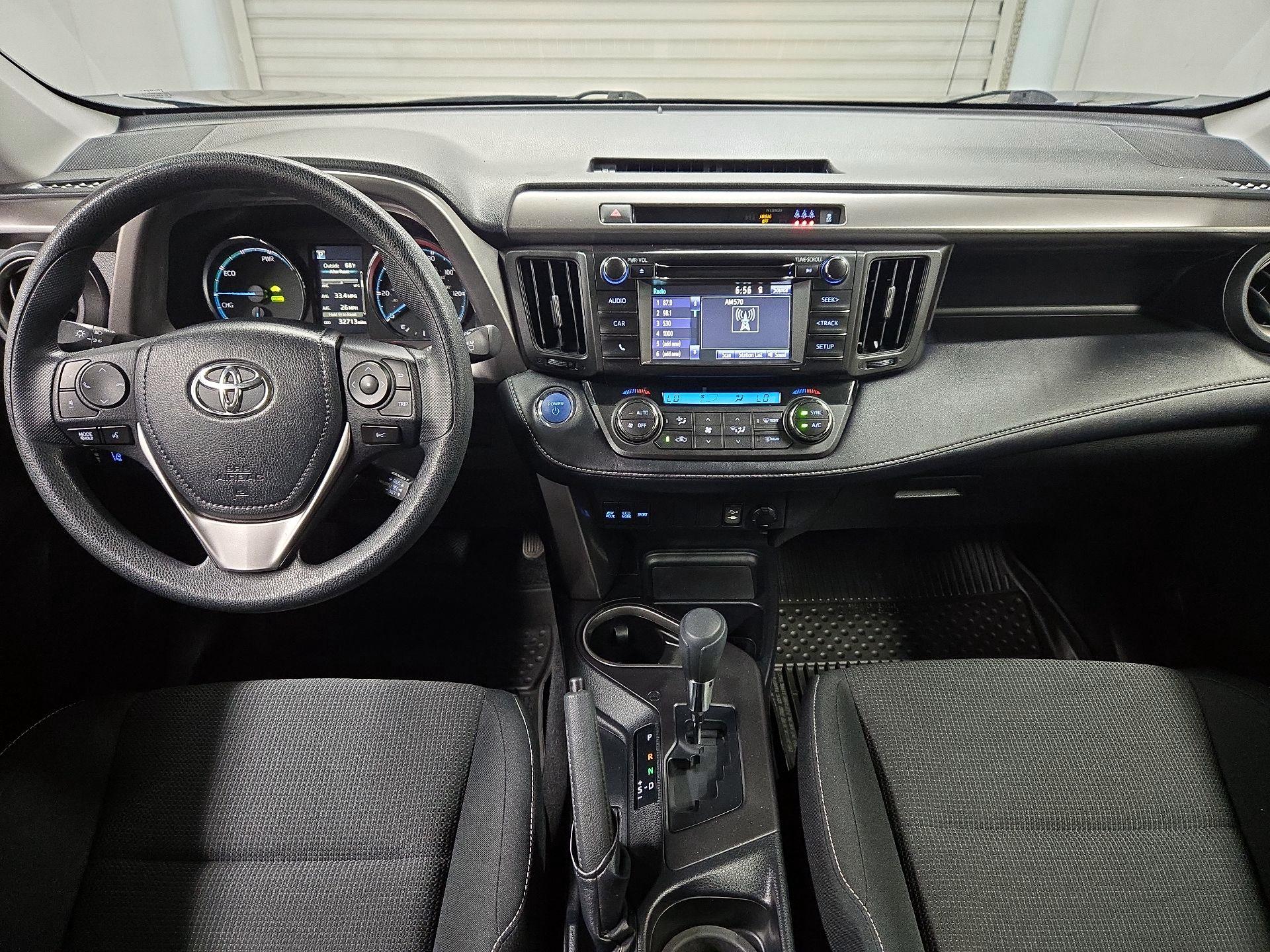 Thumbnail: 2018 Toyota RAV4 - 9
