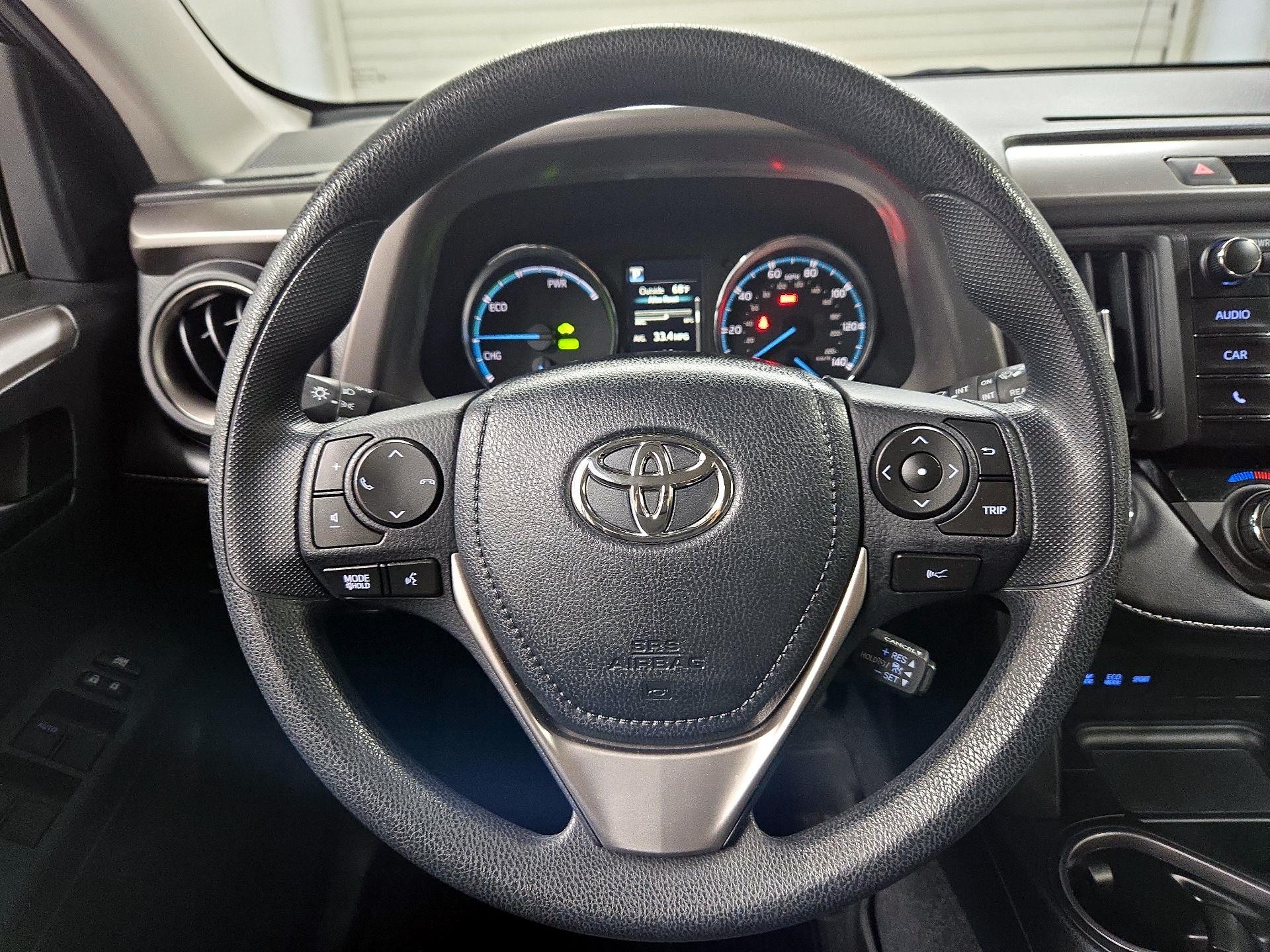 Thumbnail: 2018 Toyota RAV4 - 10
