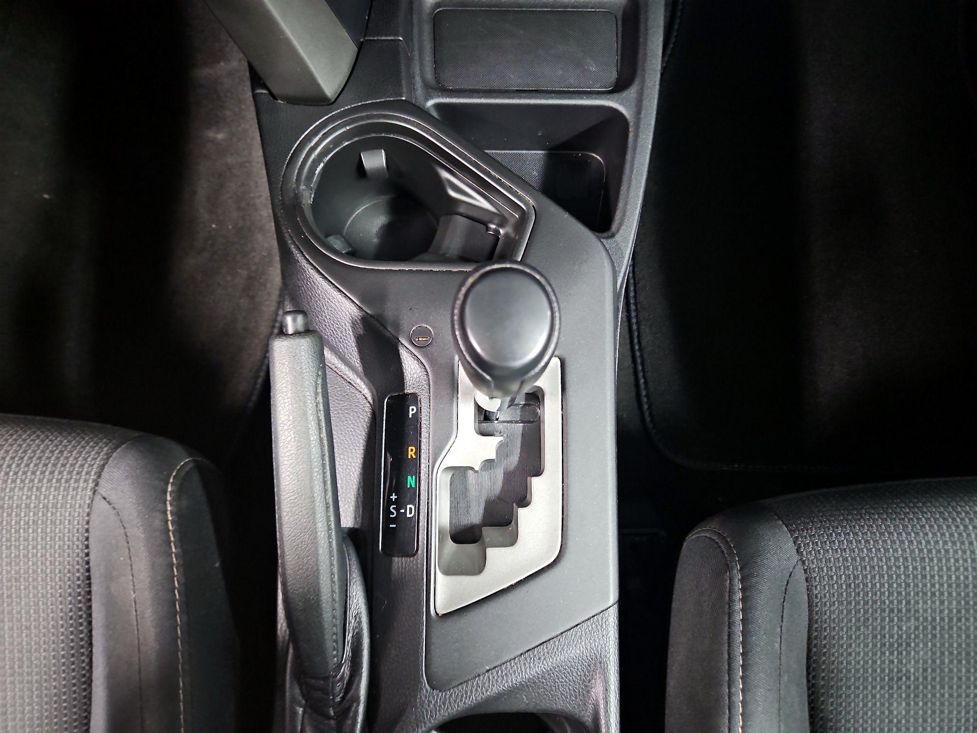 Thumbnail: 2018 Toyota RAV4 - 17