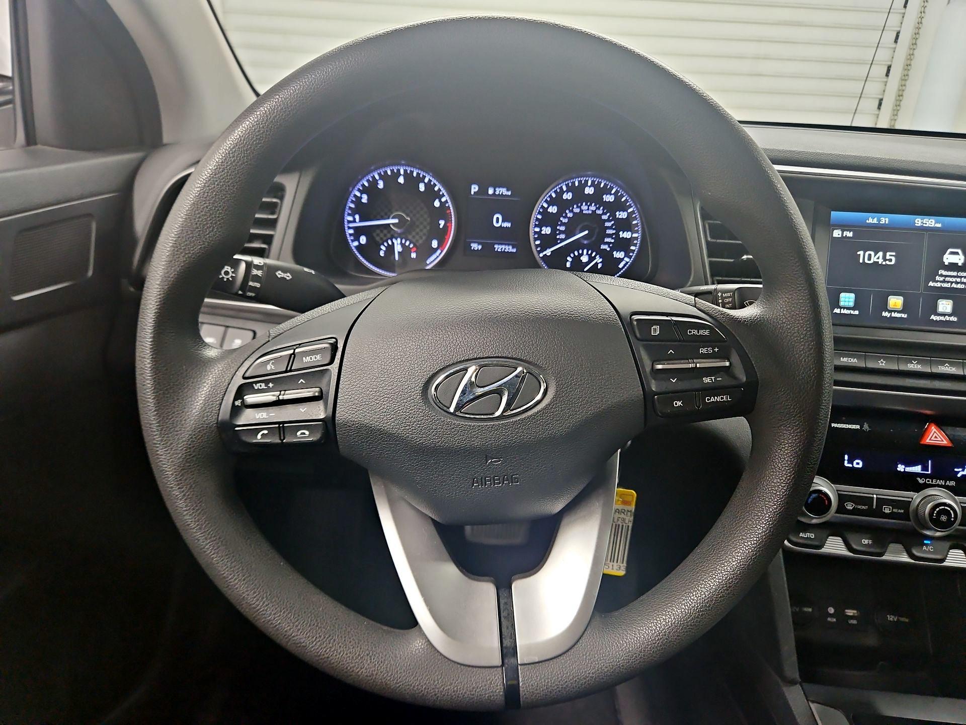 Thumbnail: 2020 Hyundai Elantra - 10