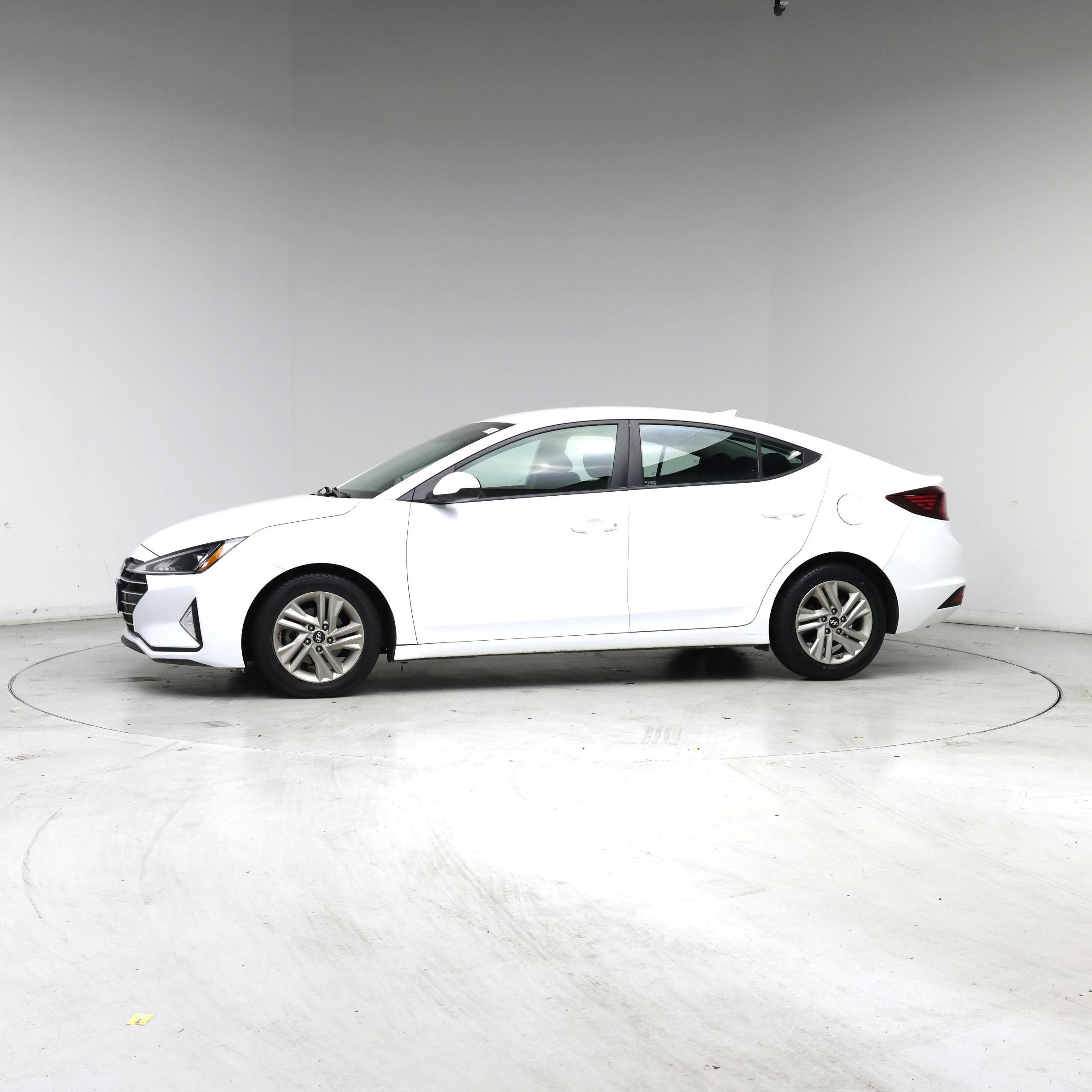 Thumbnail: 2020 Hyundai Elantra - 3