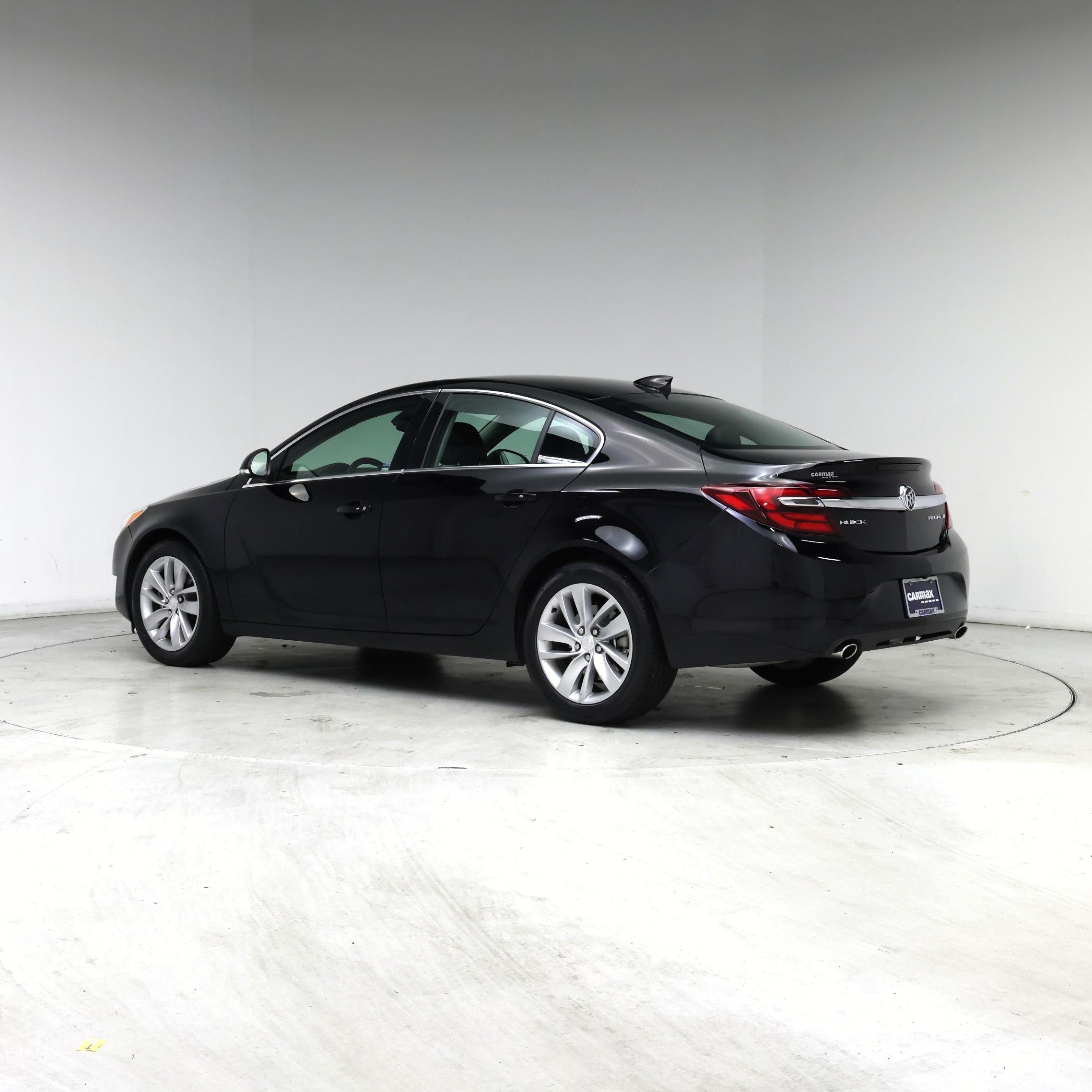 Thumbnail: 2017 Buick Regal - 2