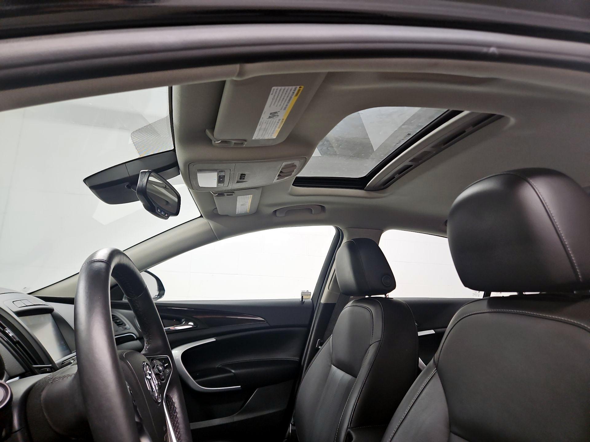Thumbnail: 2017 Buick Regal - 19