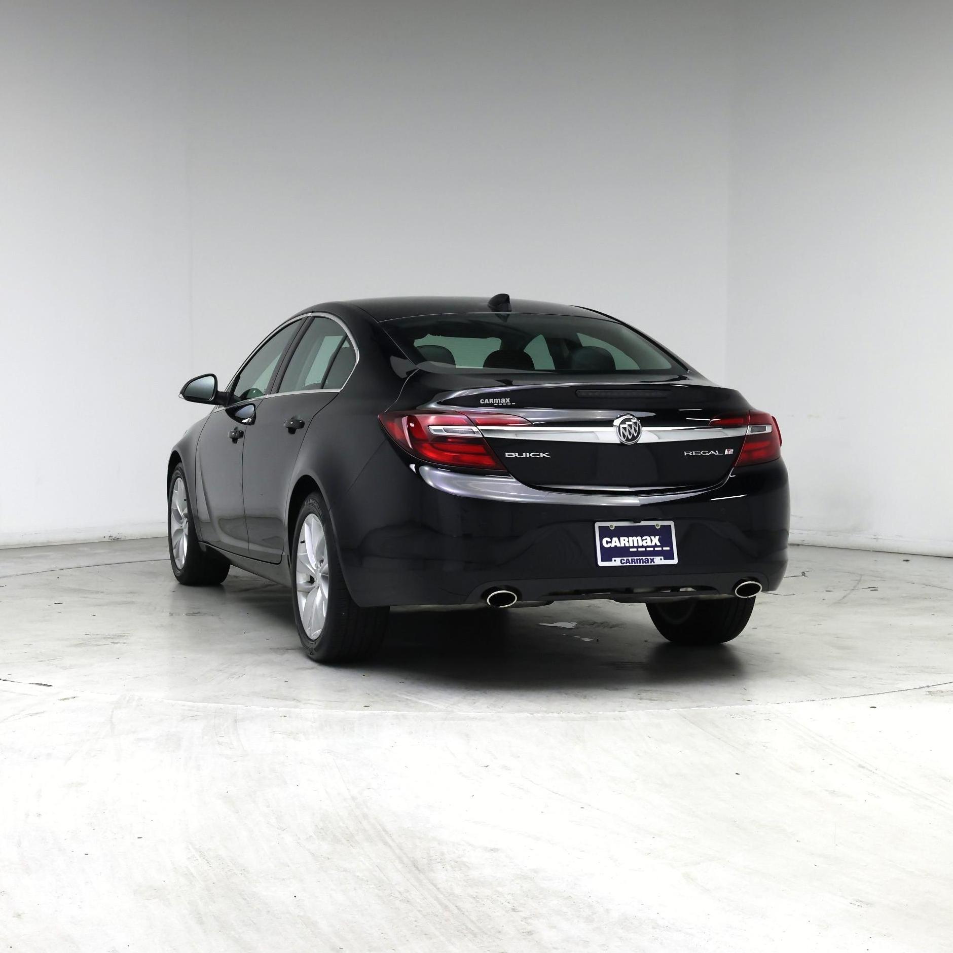 Thumbnail: 2017 Buick Regal - 6