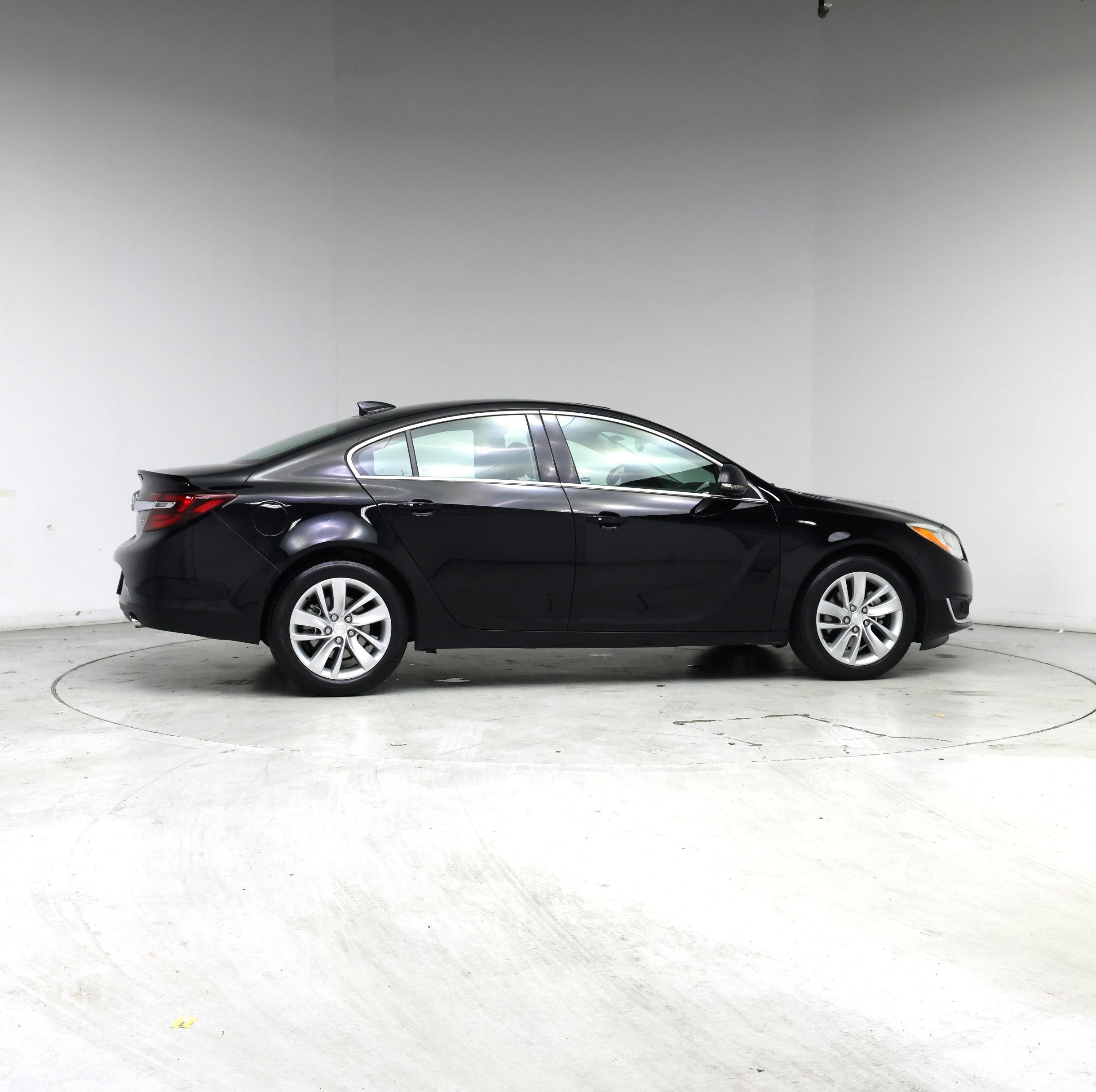 Thumbnail: 2017 Buick Regal - 7