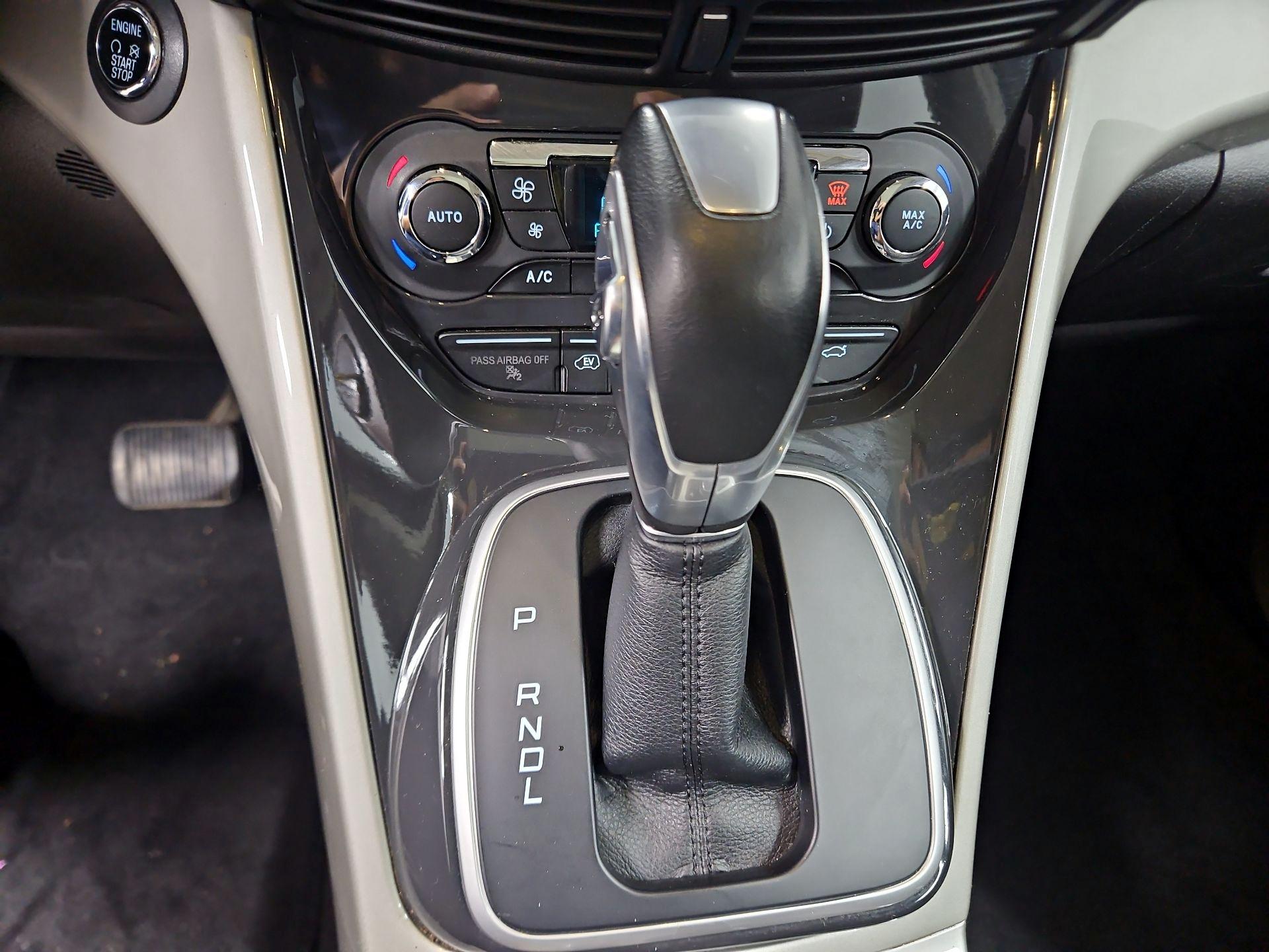 Thumbnail: 2016 Ford C-Max - 18