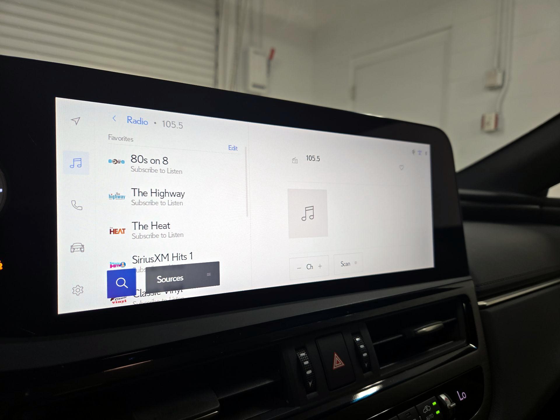 Thumbnail: 2024 Lexus ES - 16